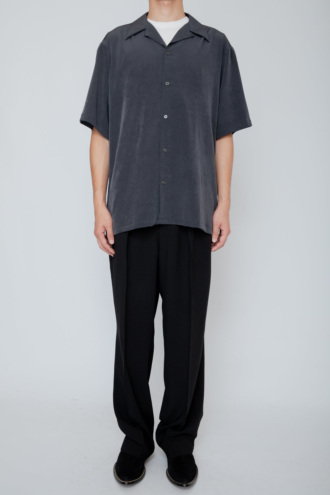 OPEN COLLAR S/S SHIRT / CHARCOAL