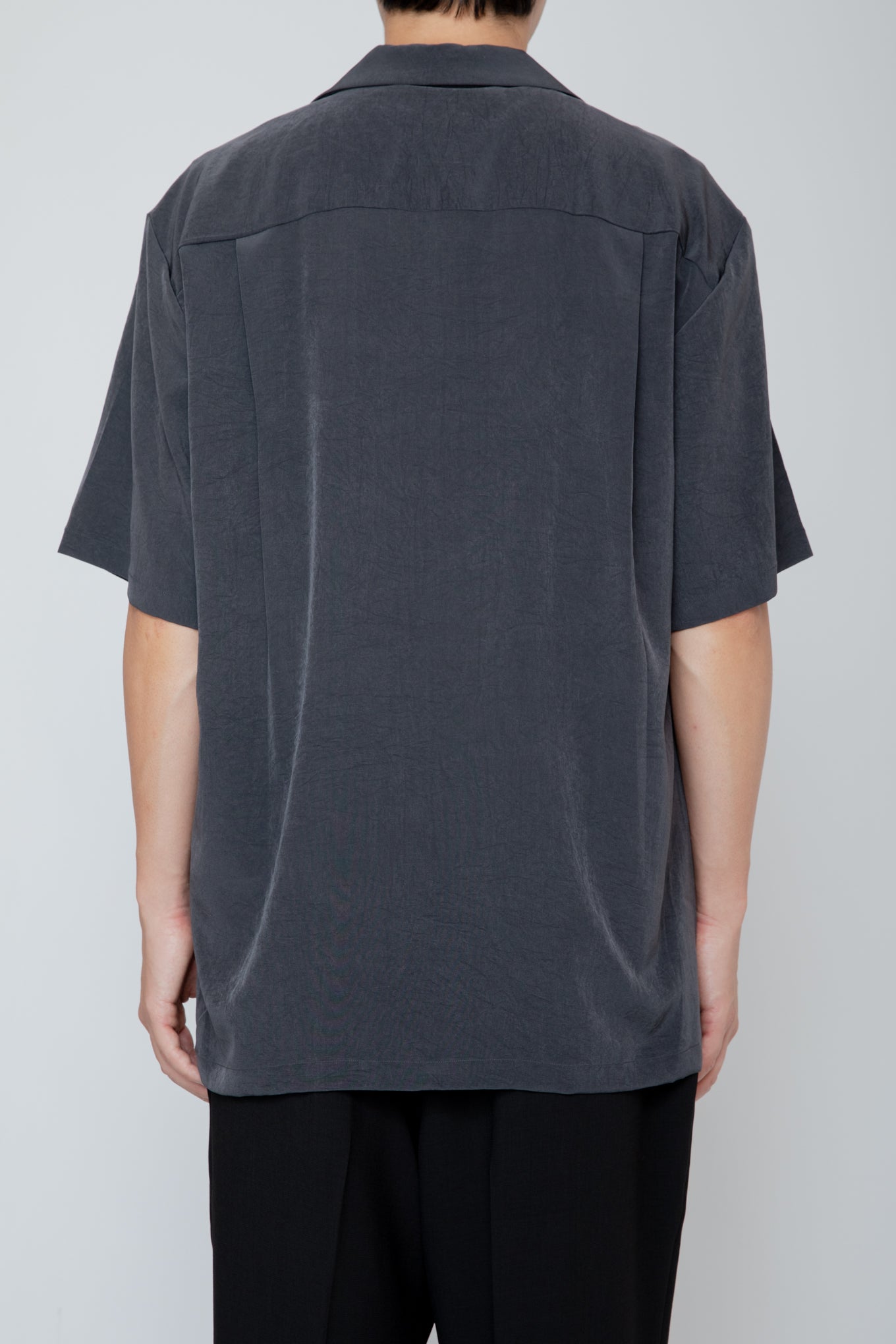 OPEN COLLAR S/S SHIRT / CHARCOAL