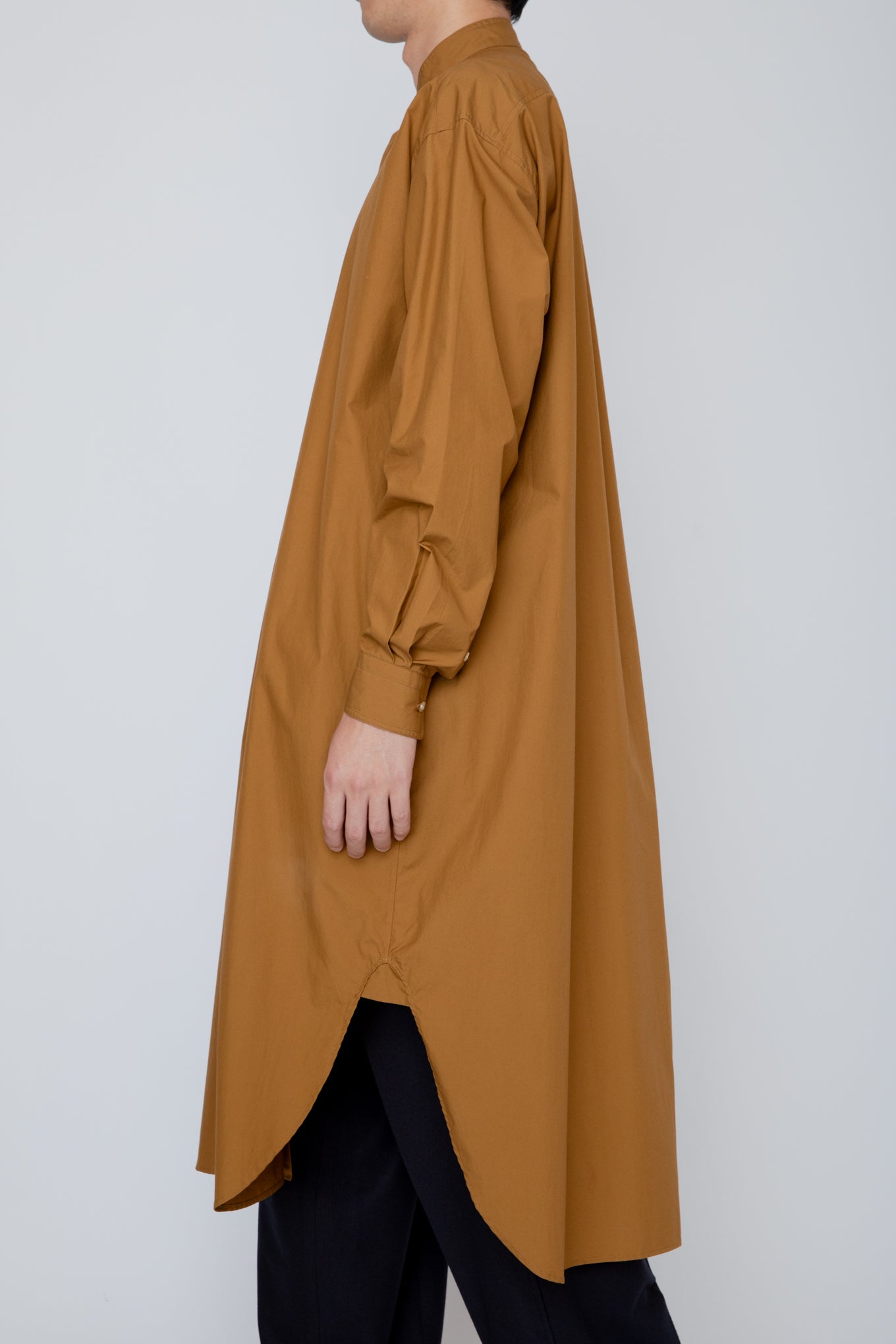 BAND COLLAR ONE-PIECE / CINNAMON
