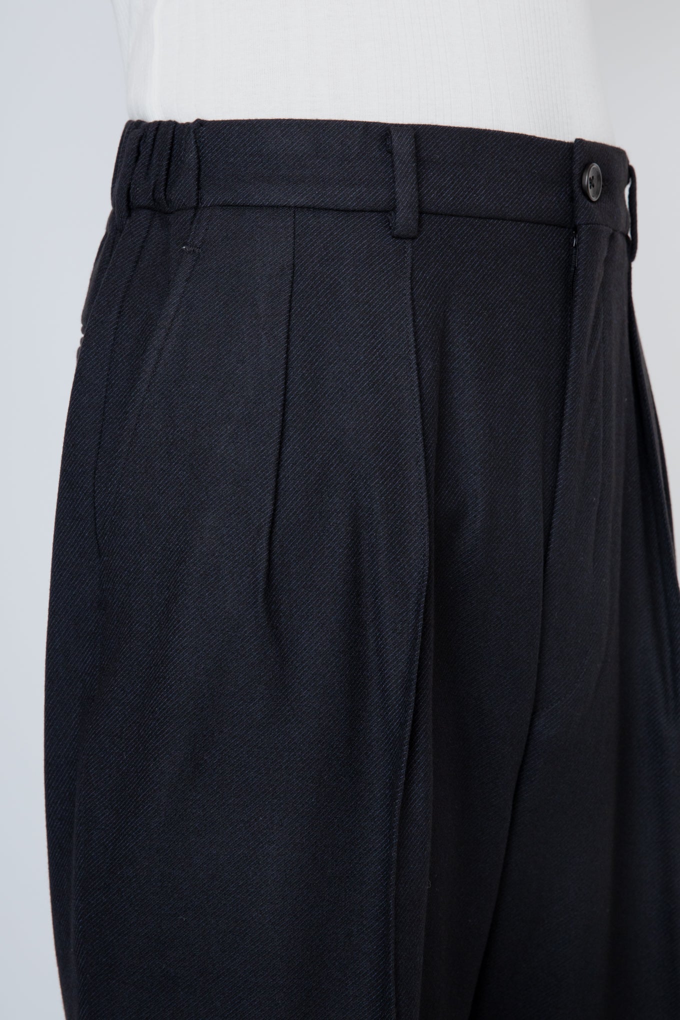 FRENCH TWILL SHIRRING TROUSERS / BLACK