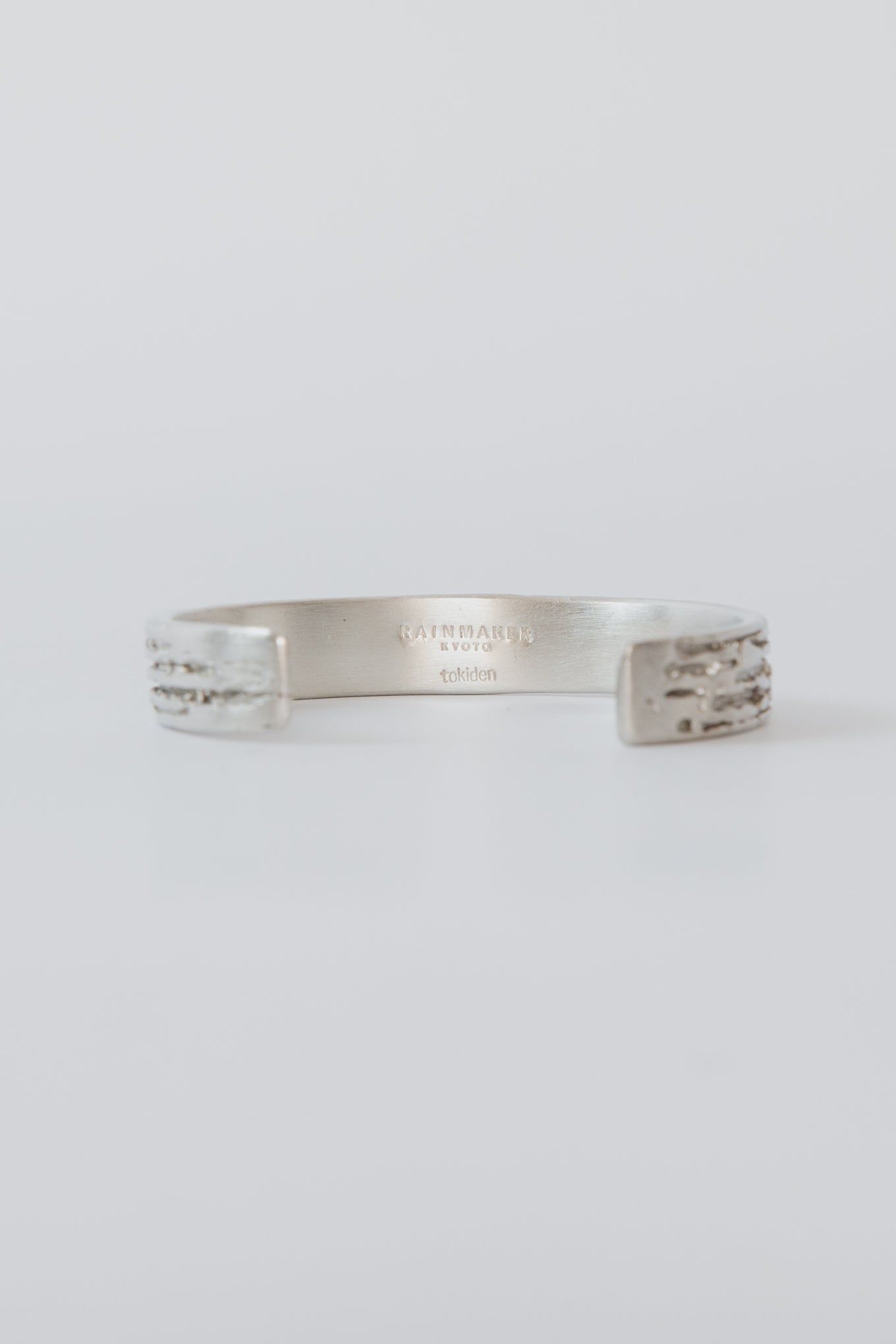 NARROW BANGLE / TIN