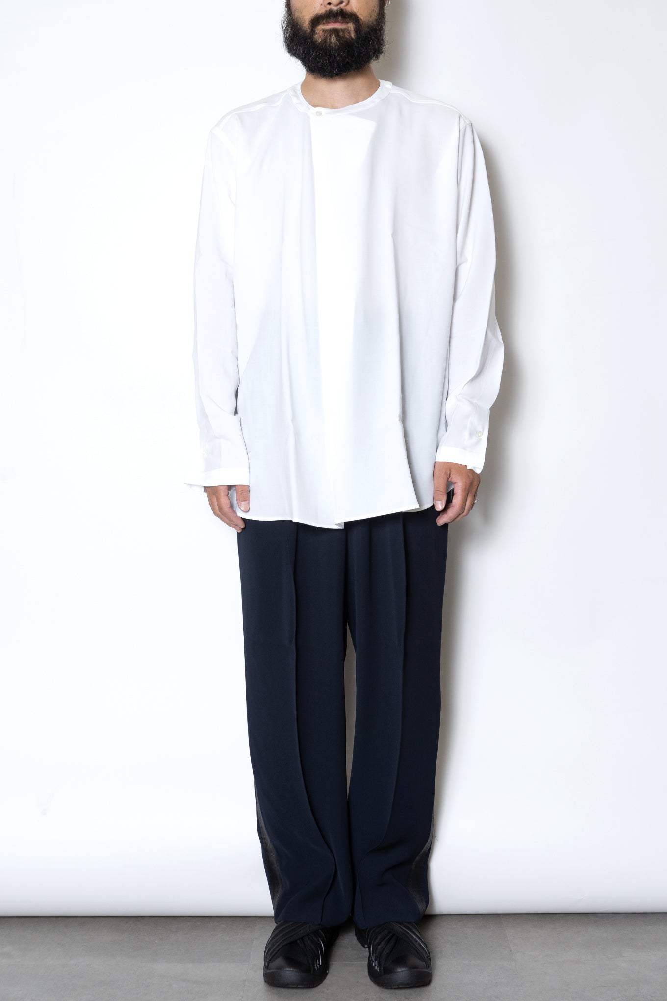 WASHABLE-WOOL HIGH NECK SHIRT/RED - RAINMAKER KYOTO