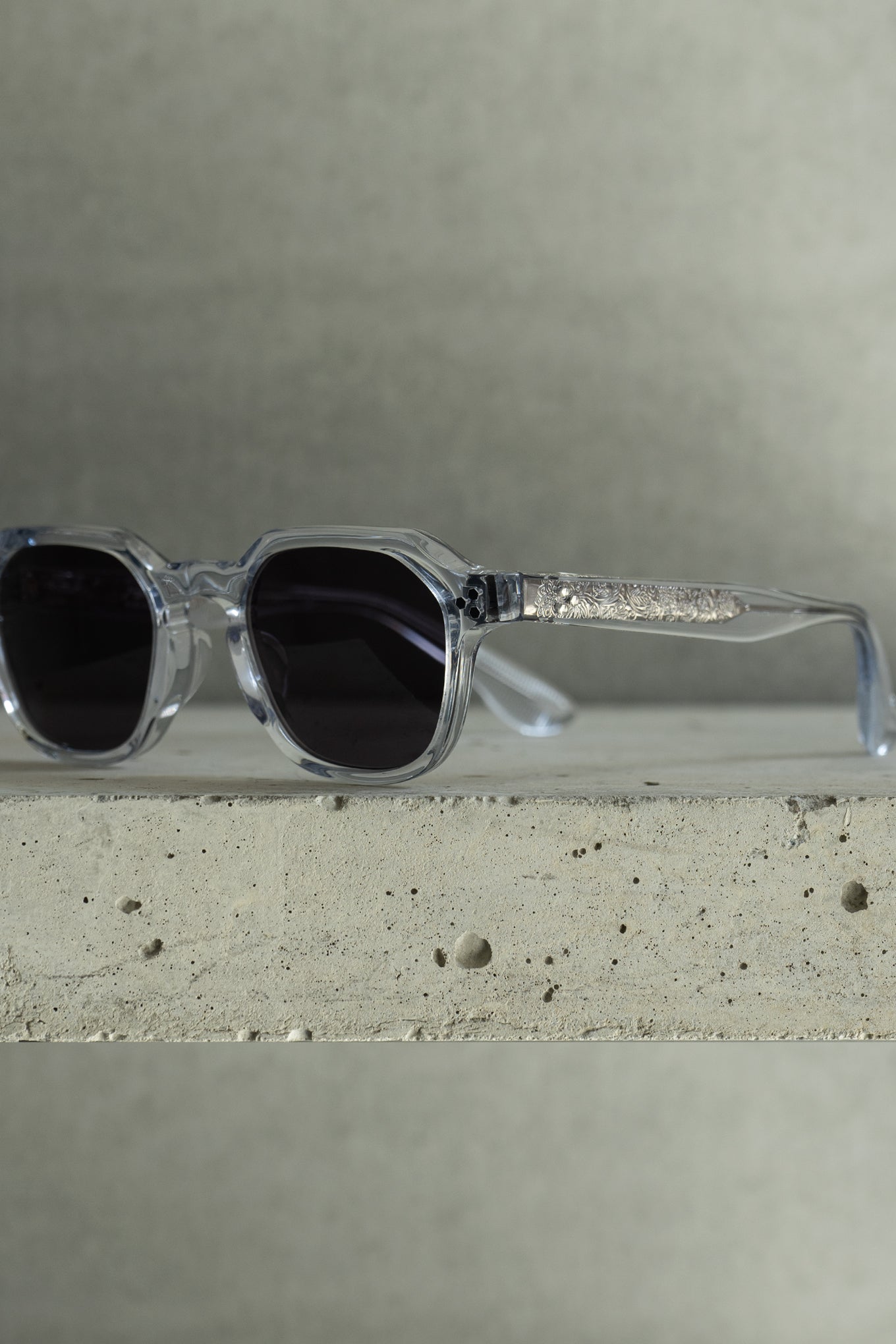 DJET / FRAME-CLEAR LENS- BLACK