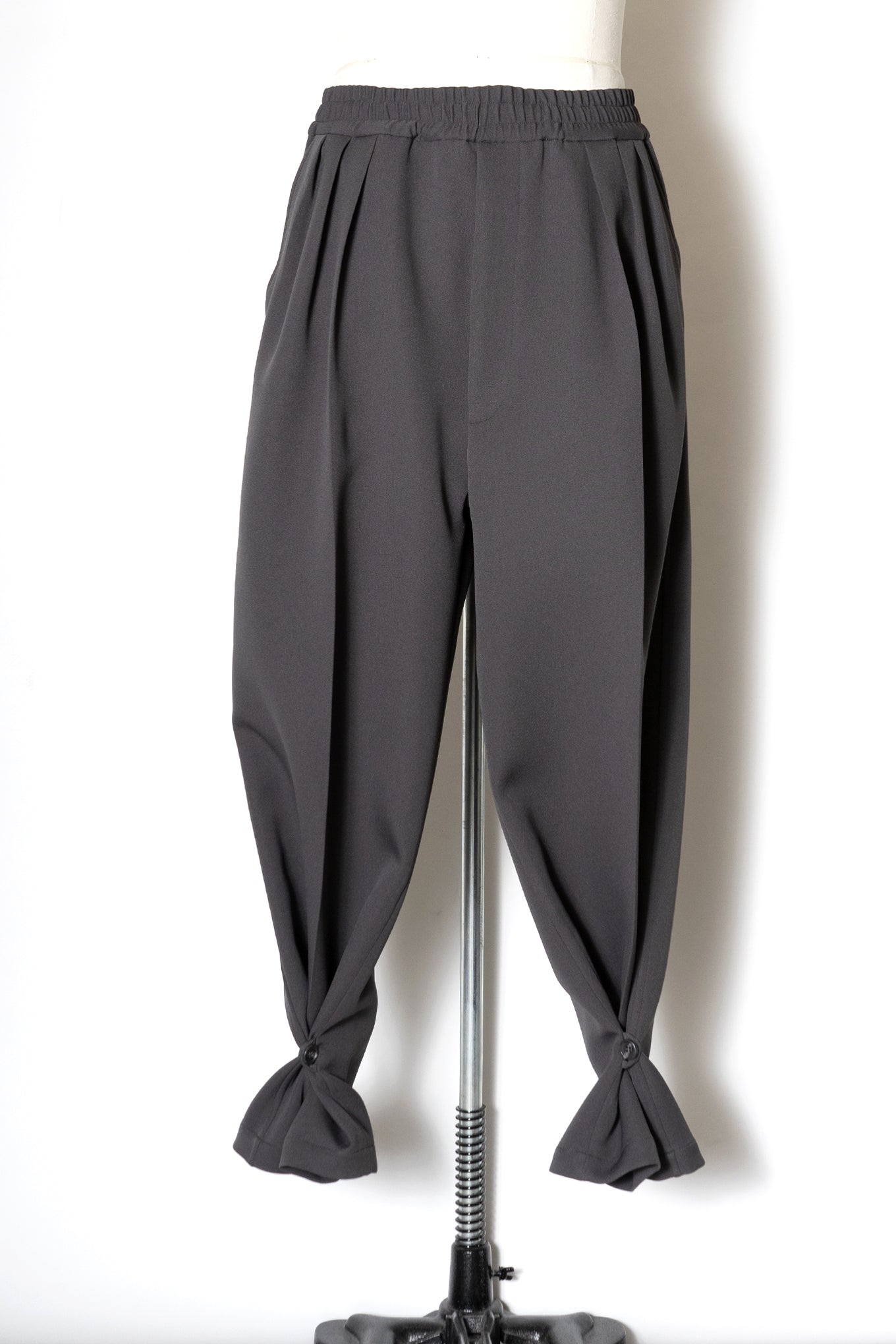 TRIPLE CLOTH EASY HAKAMA TROUSERS / SLATE GRAY