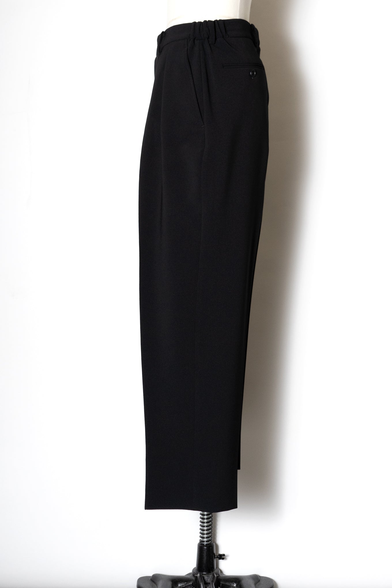 DOUBLE CLOTH SHIRRING TROUSERS / BLACK