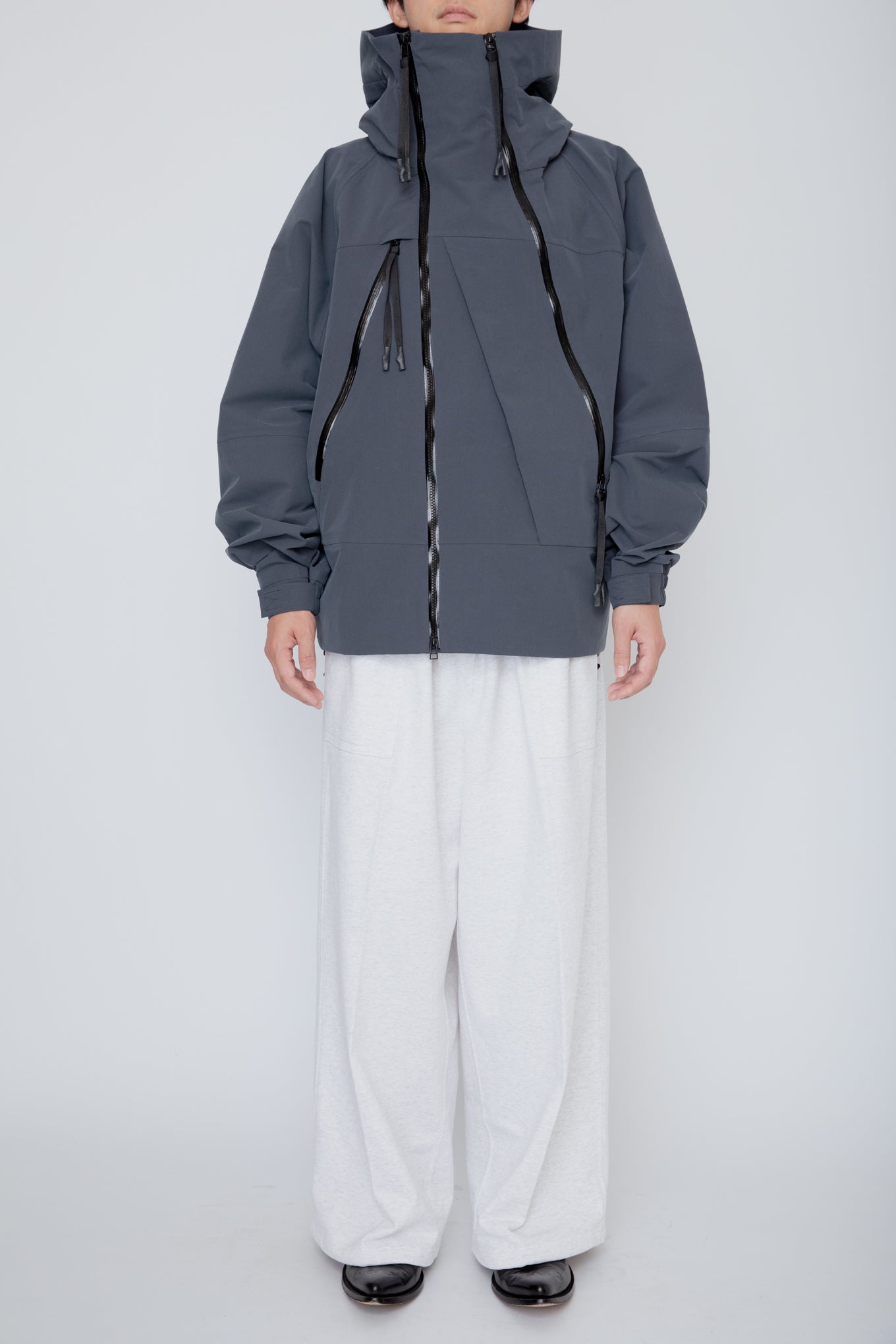 BREATHABLE WATERPROOF MOUTAIN PARKA / CHARCOAL