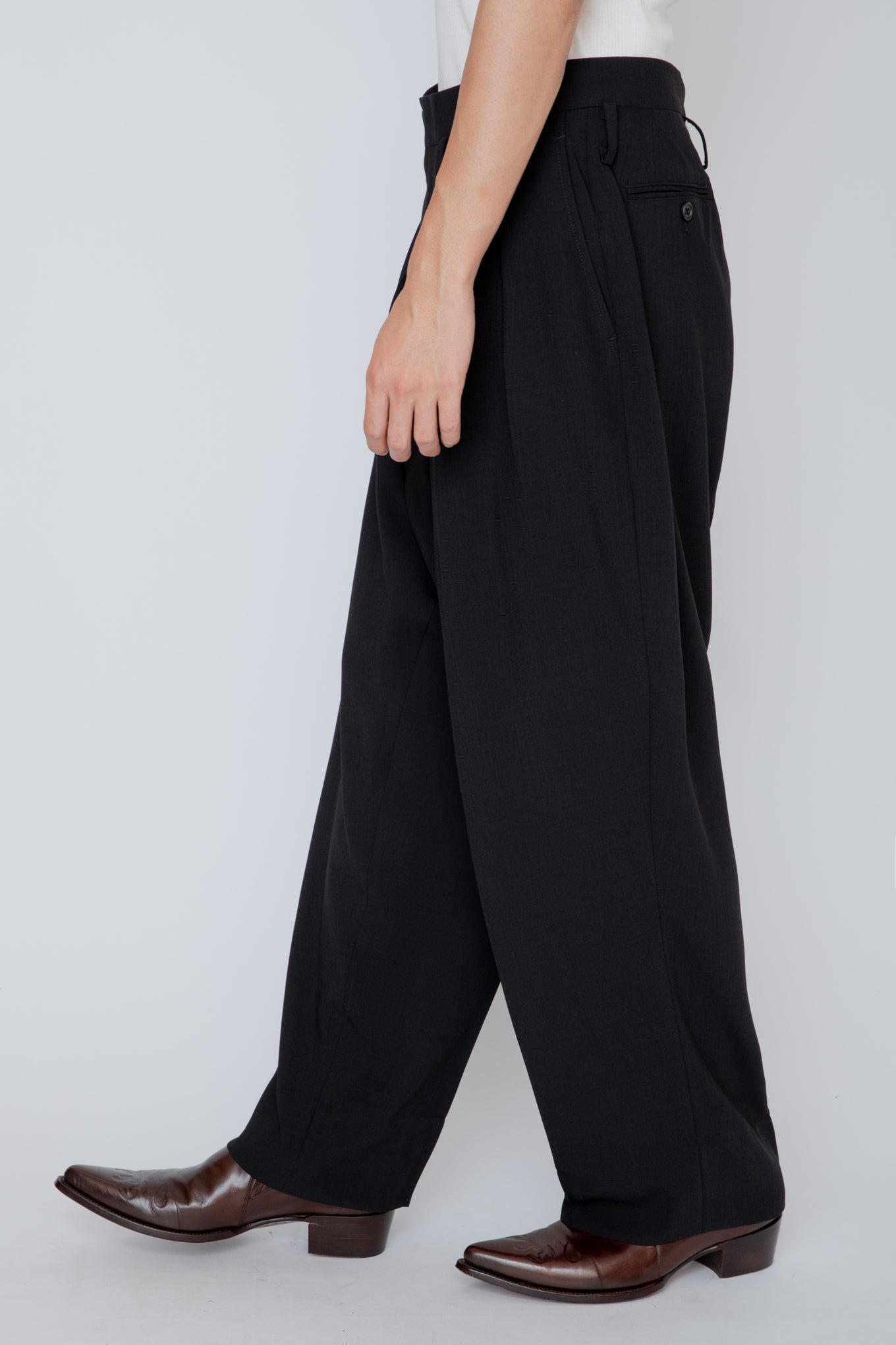 MELANGE TWILL 3-PLEATED TROUSERS / BLACK