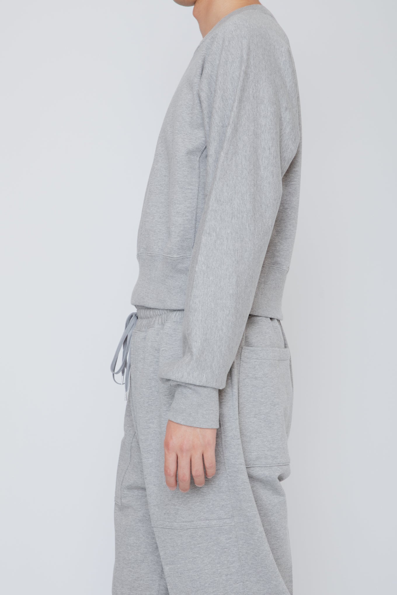 ONE-SIDE KIMONO SLEEVE SWEATSHIRT_TIGHT FIT / TOP GRAY