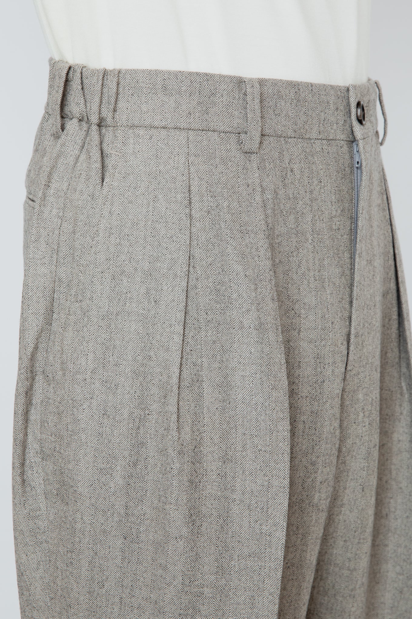 SHIRRING TROUSERS / HERRINGBONE