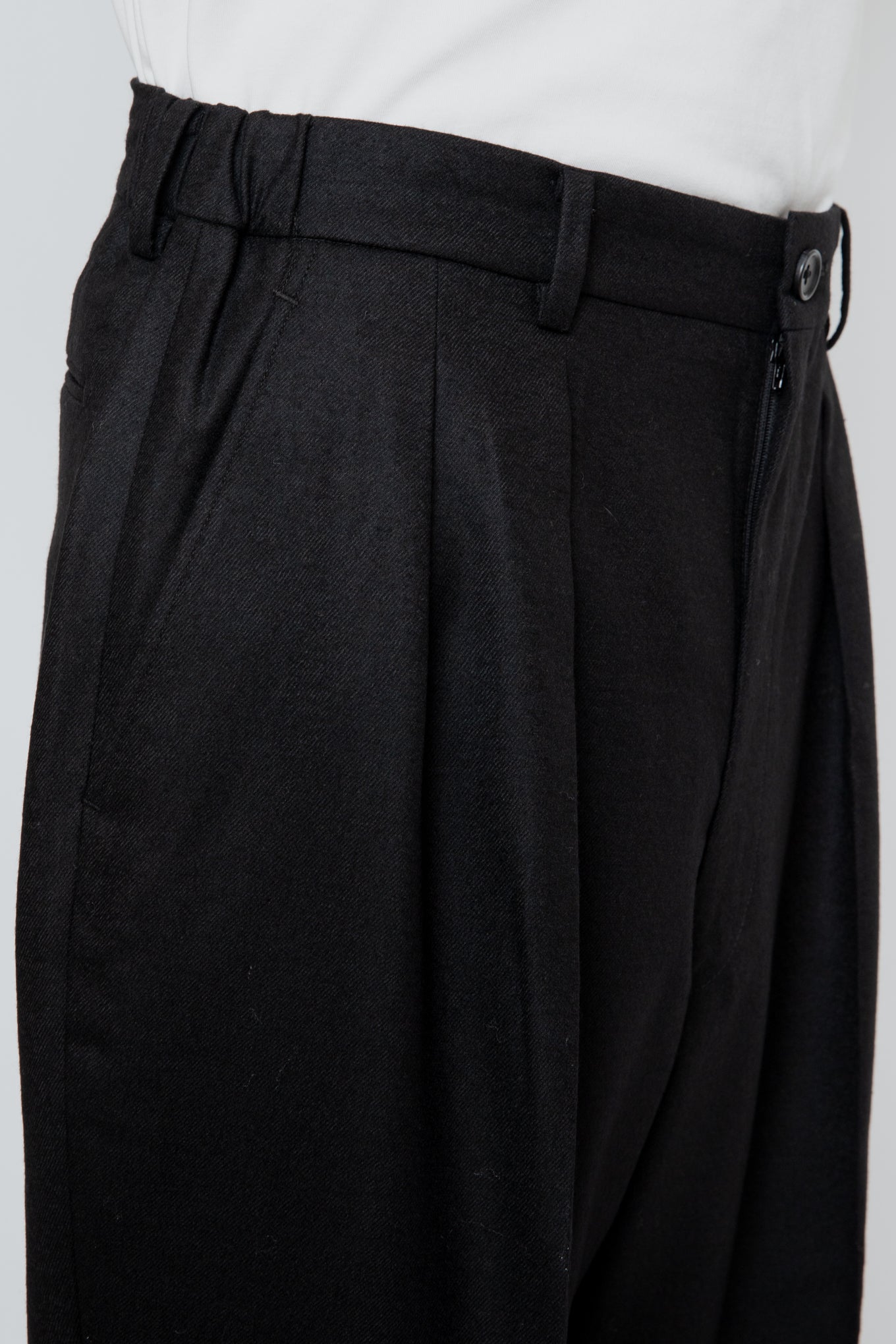 SHIRRING TROUSERS / BLACK