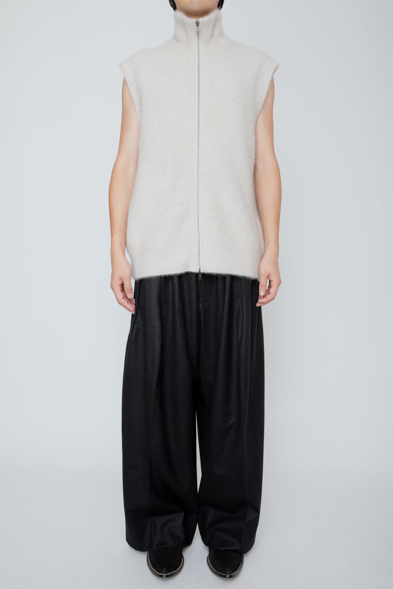 FOX CASHMERE ZIP-UP VEST / IVORY
