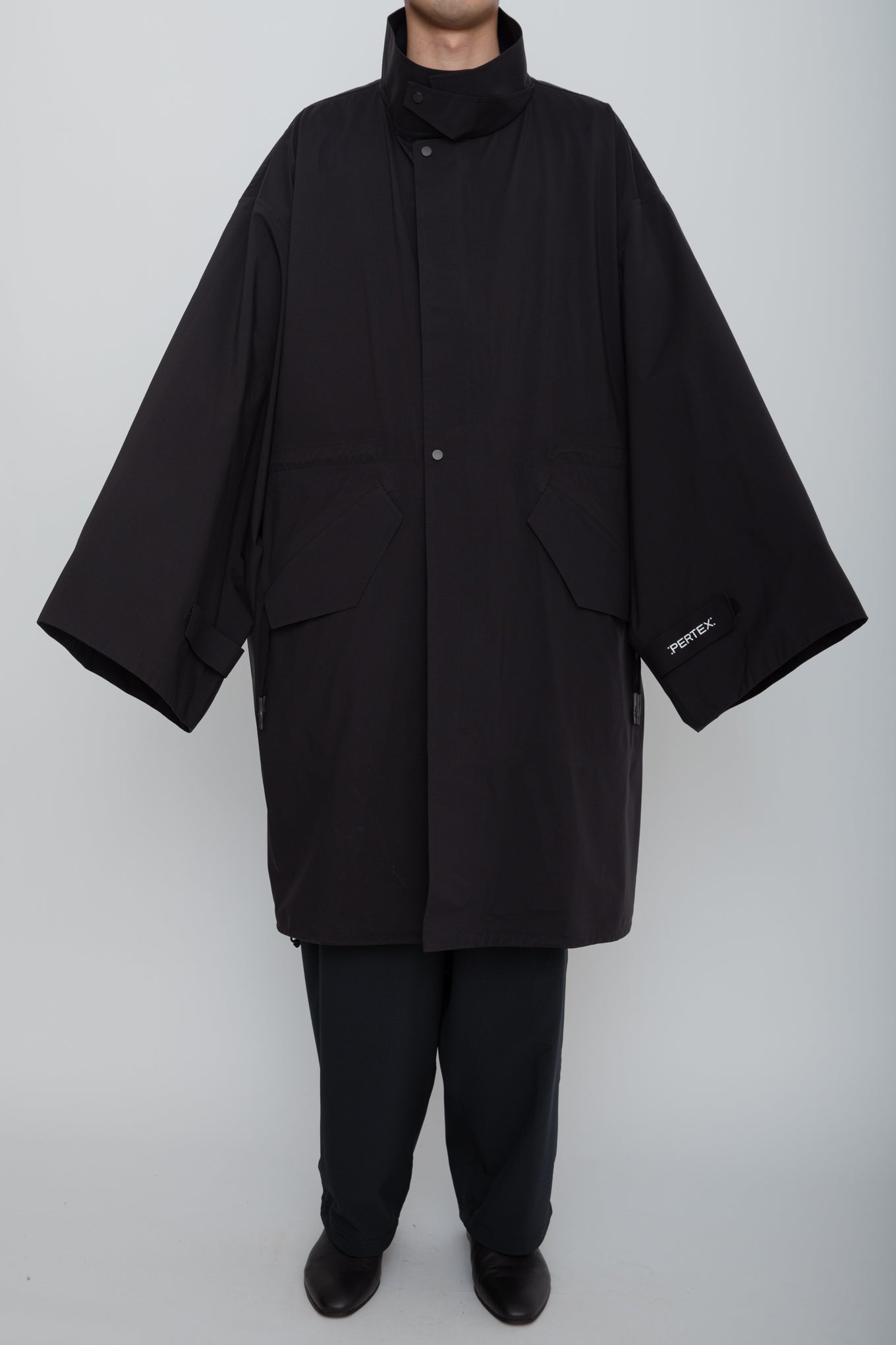 BREATHABLE WATERPROOF FIELD COAT / BLACK