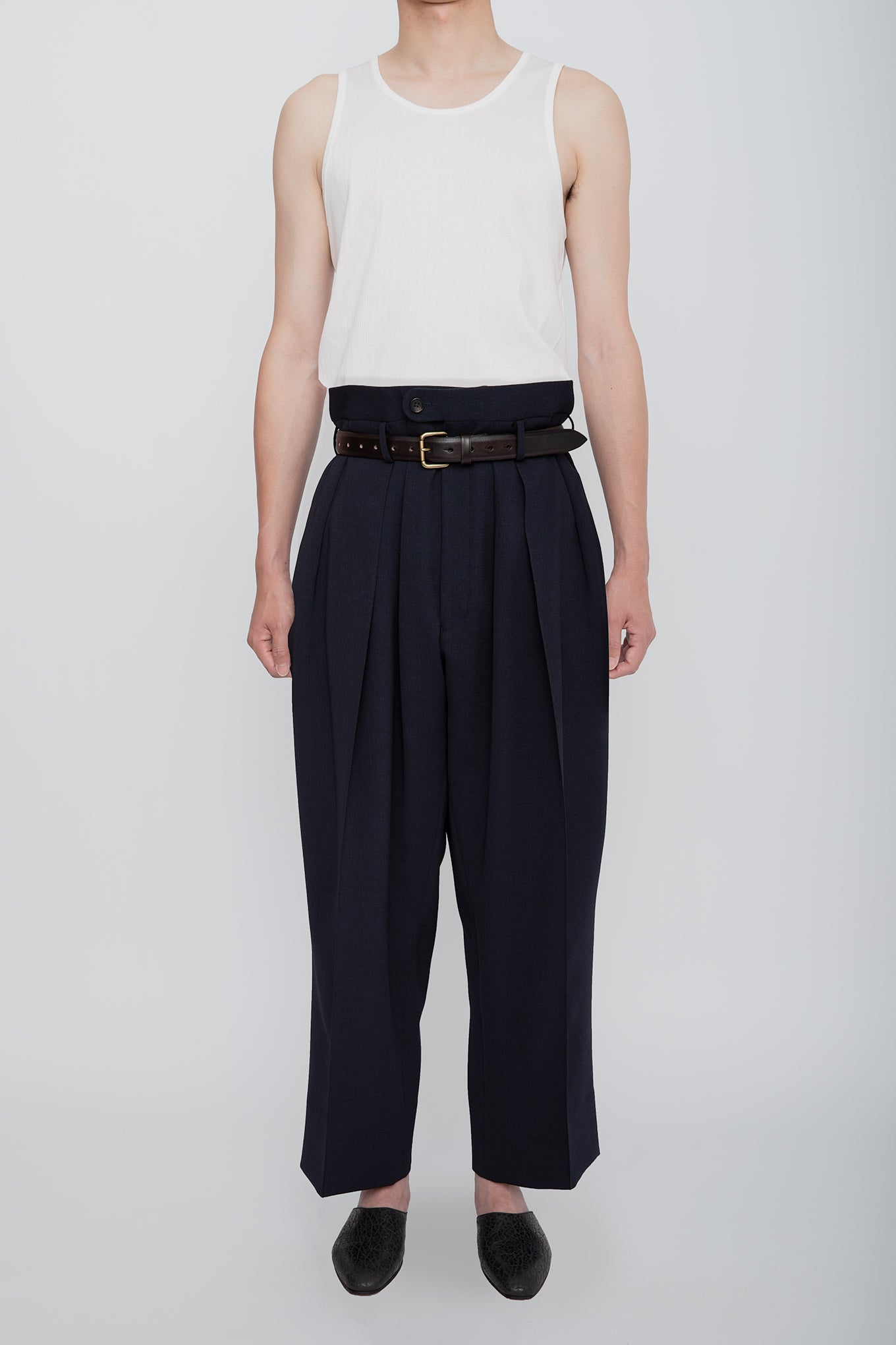 3-PLEATED TROUSERS / NAVY
