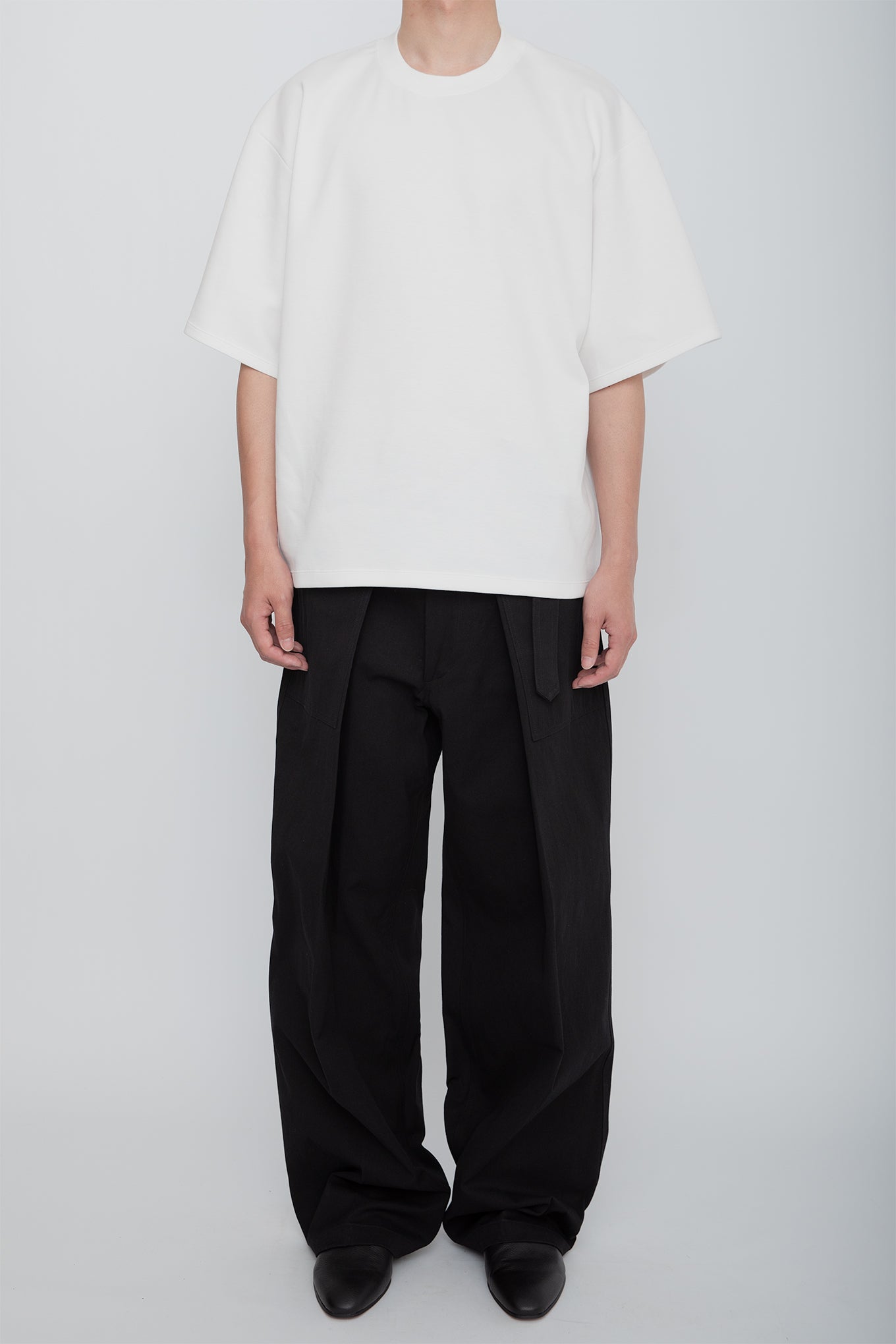 HIGH BACK COLLAR TEE / WHITE