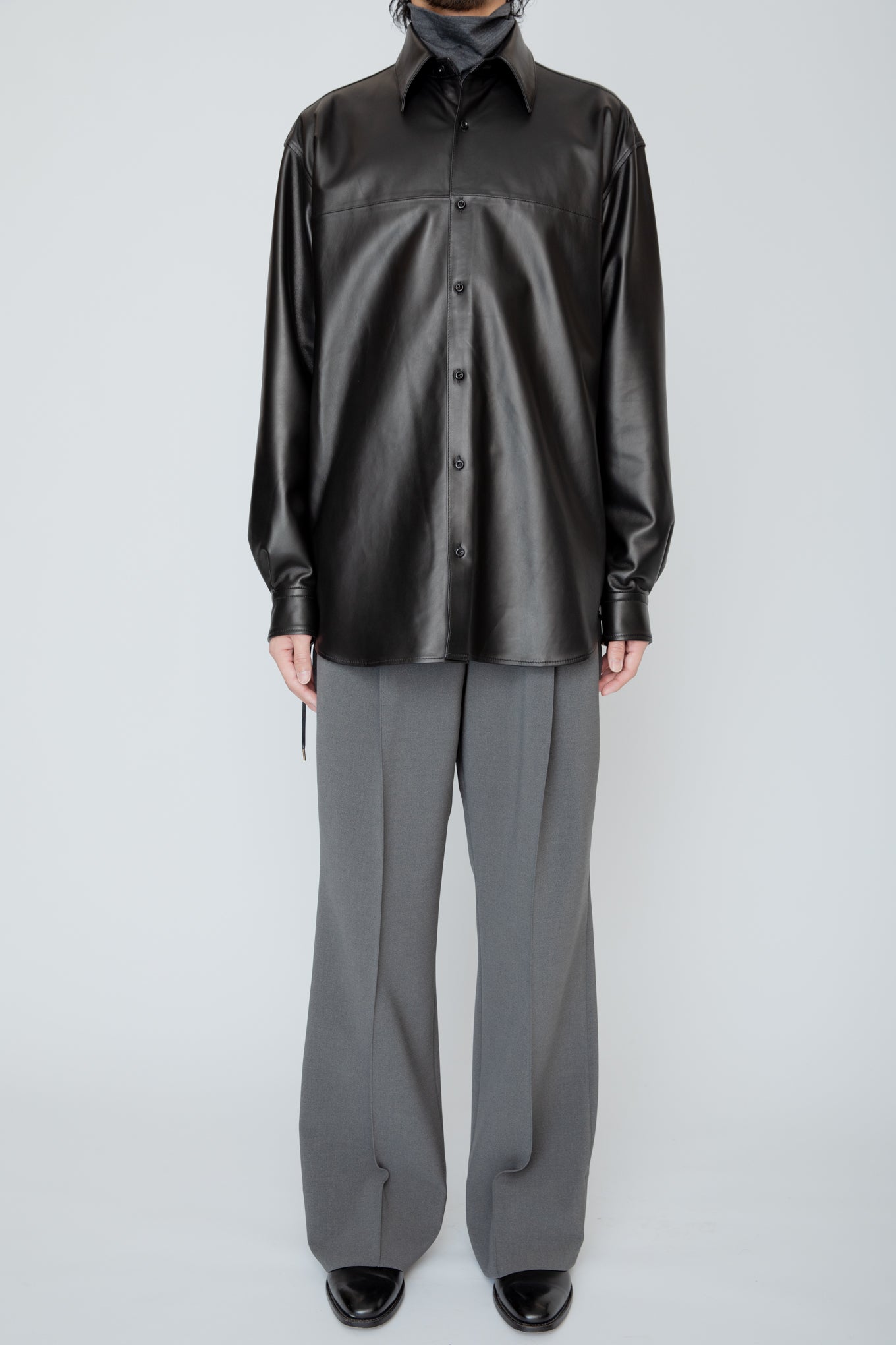 WIDE SEMI-FLARED TROUSERS / CHANEZUMI