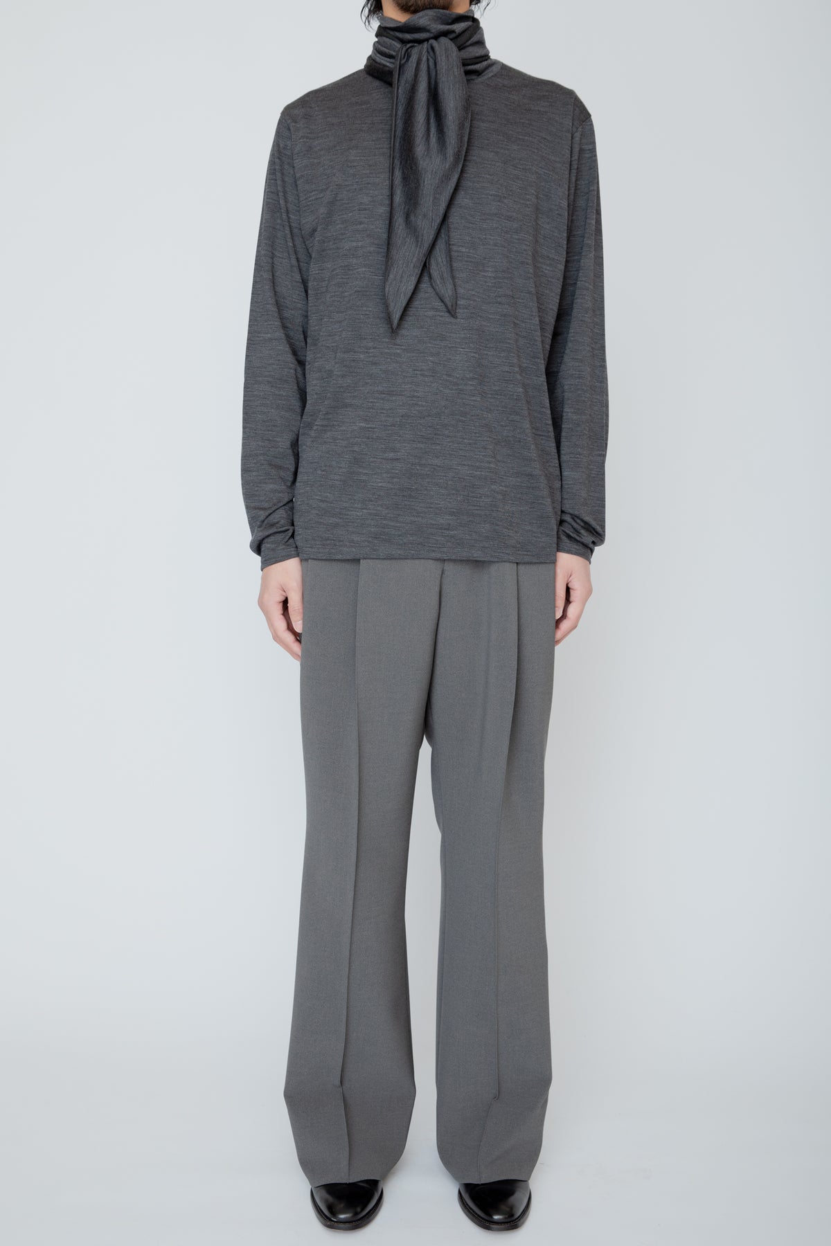 WASHABLE-WOOL HIGH NECK SHIRT / TOP GRAY