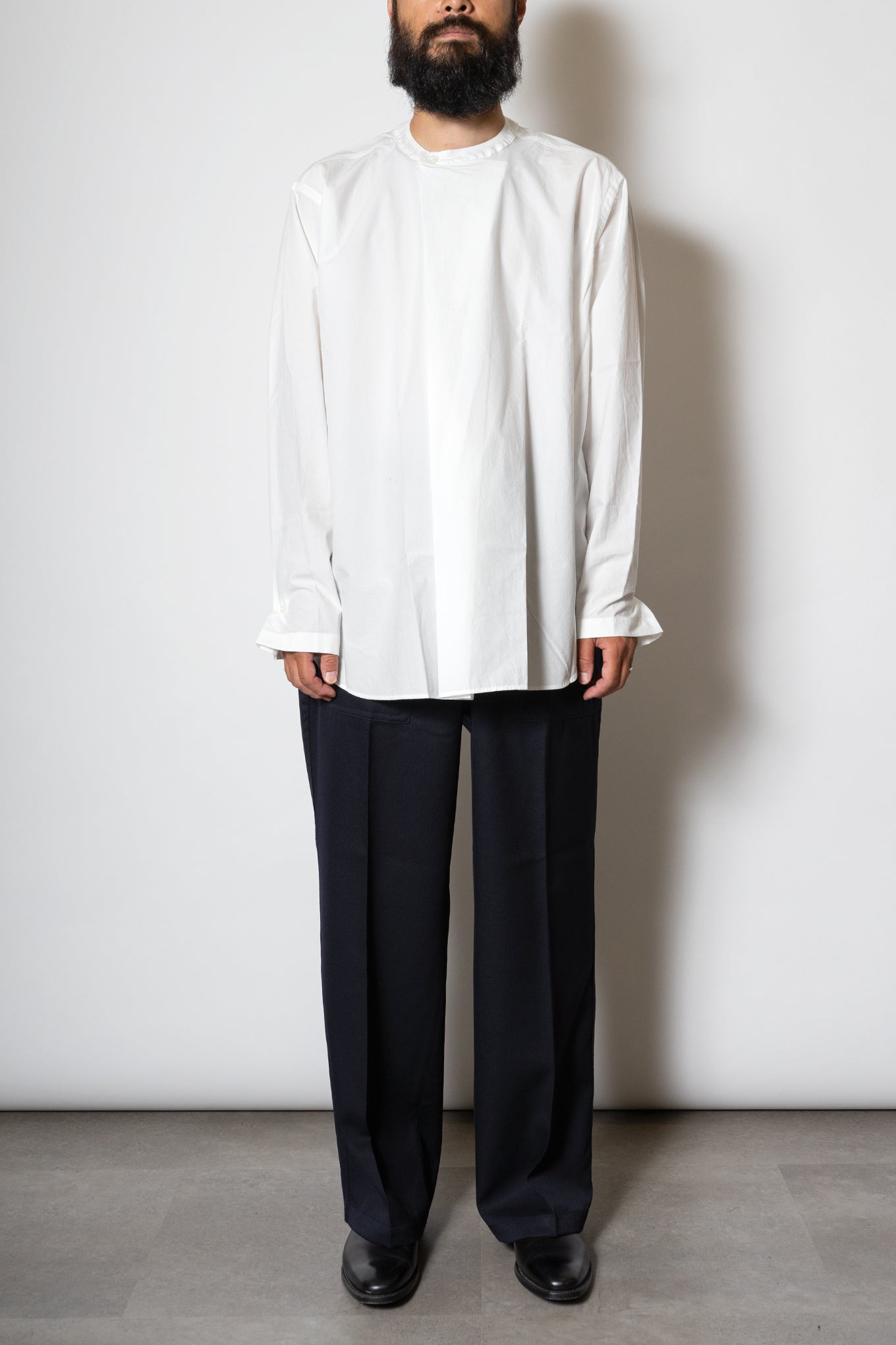 PLEATED SHIRT/WHITE – RAINMAKER KYOTO