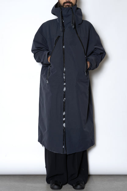 BREATHABLE WATERPROOF MOUNTAIN COAT / BLACK