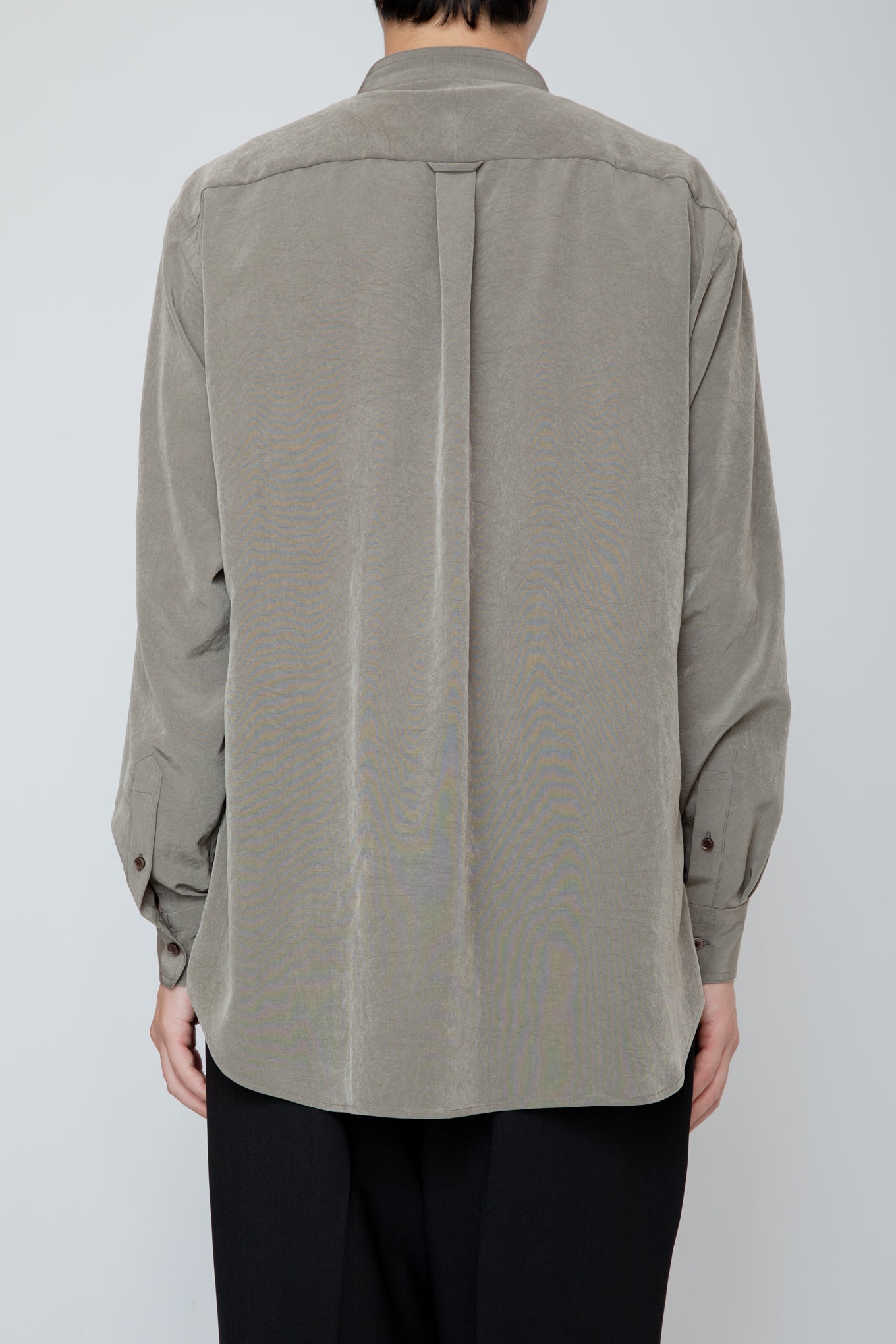 BAND COLLAR SHIRT / TAUPE
