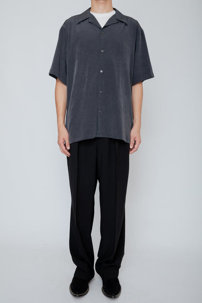 OPEN COLLAR S/S SHIRT / CHARCOAL