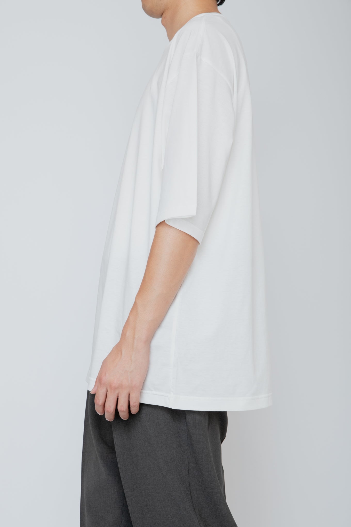 CREW-NECK T-SHIRT / WHITE