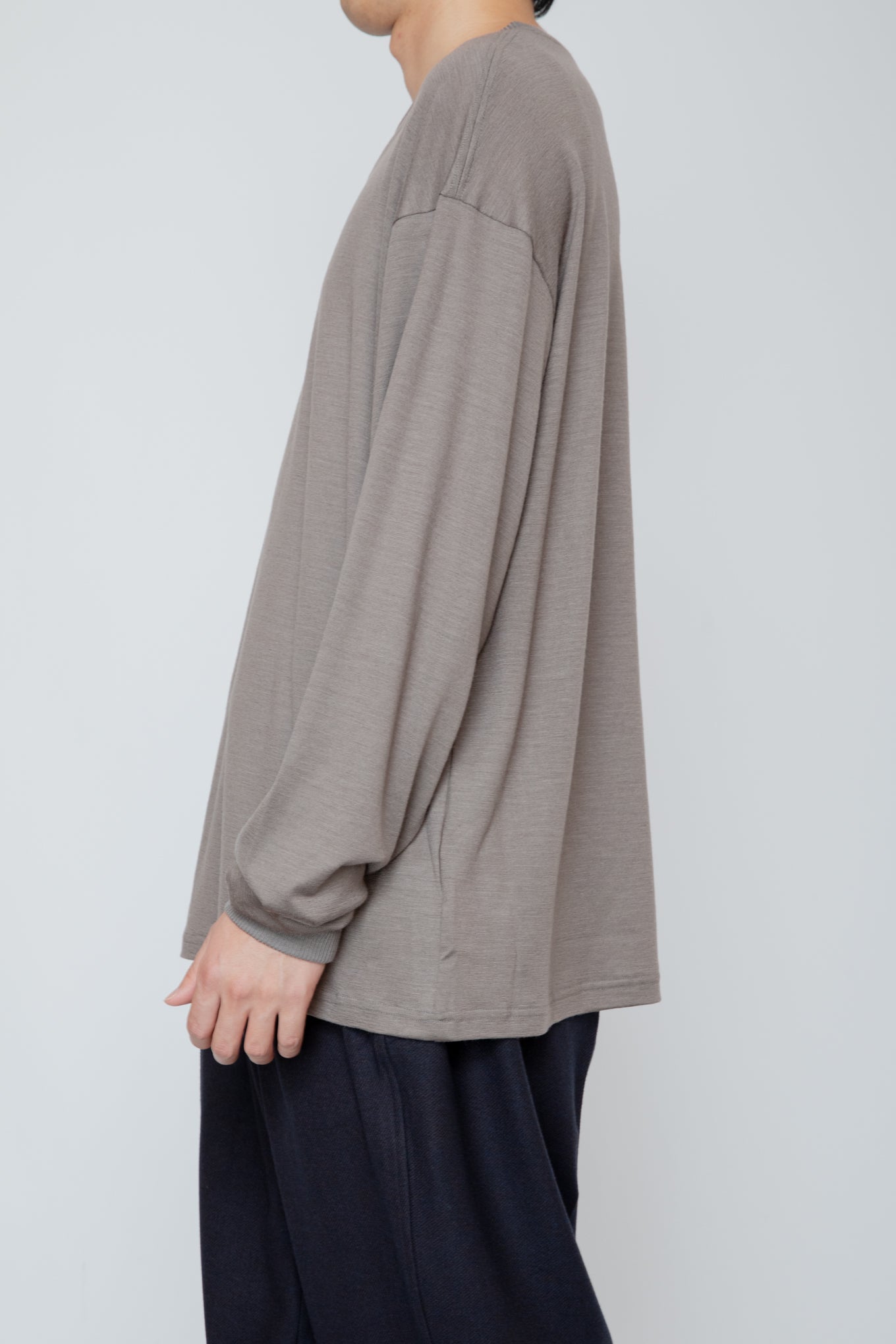 WASHABNE WOOL CREW NECK SHIRT / TAUPE