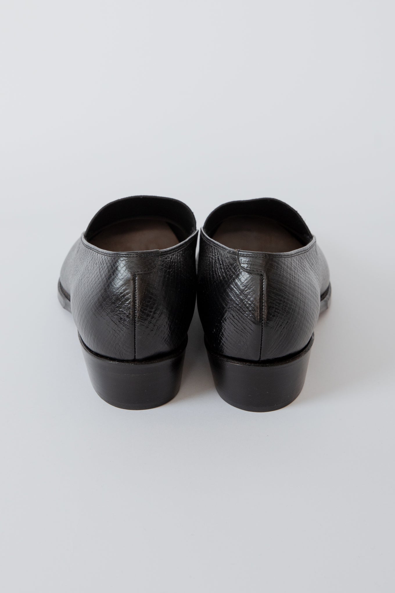 SHIRRING OPERA PUMPS / BLACK EMBOSS
