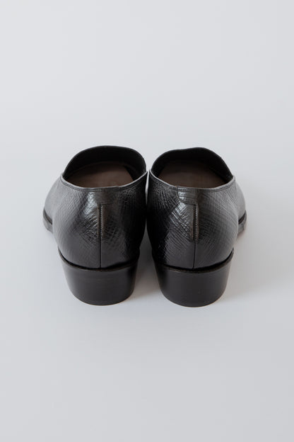 SHIRRING OPERA PUMPS / BLACK EMBOSS