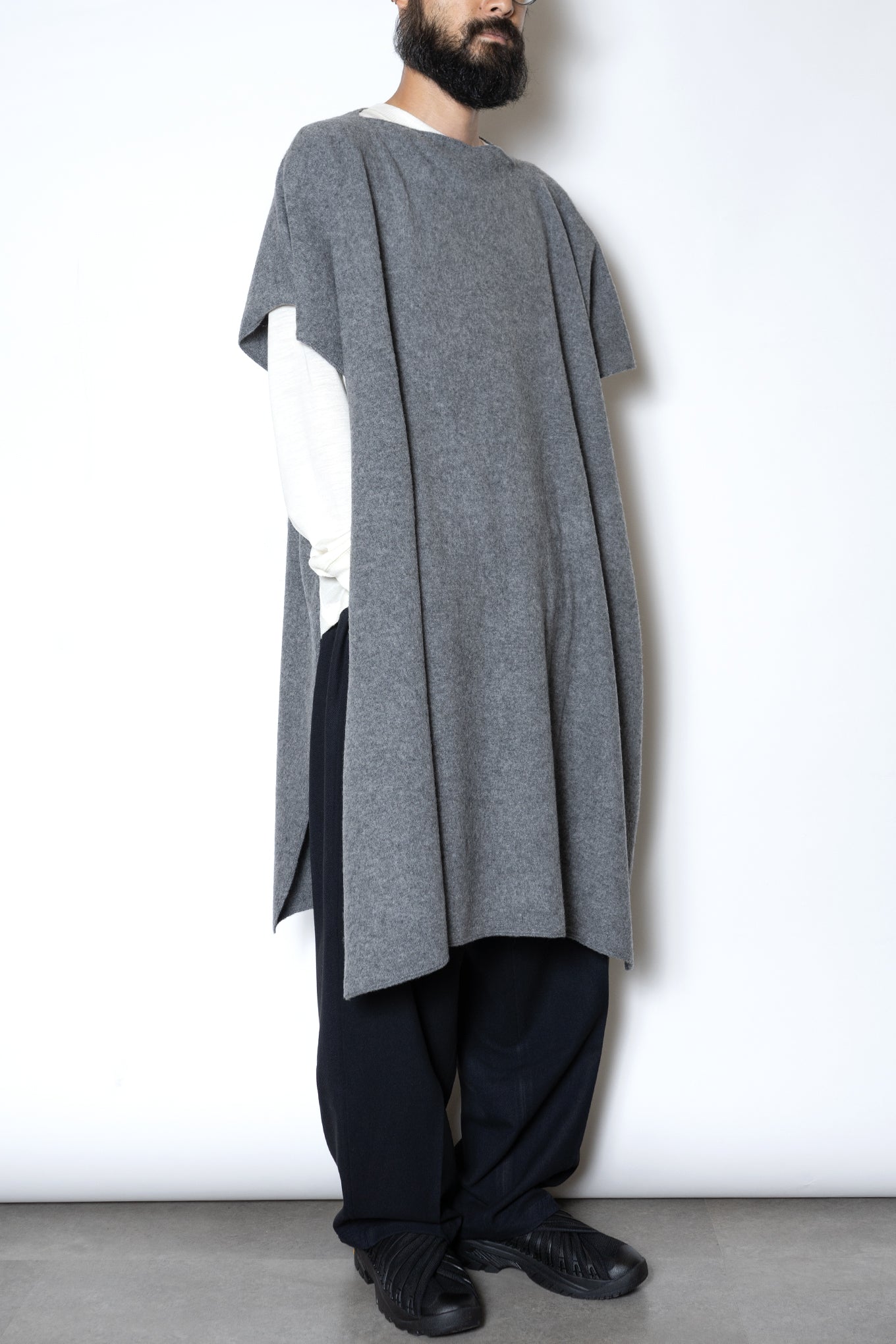 STOLE PONCHO / TOP GRAY – RAINMAKER KYOTO