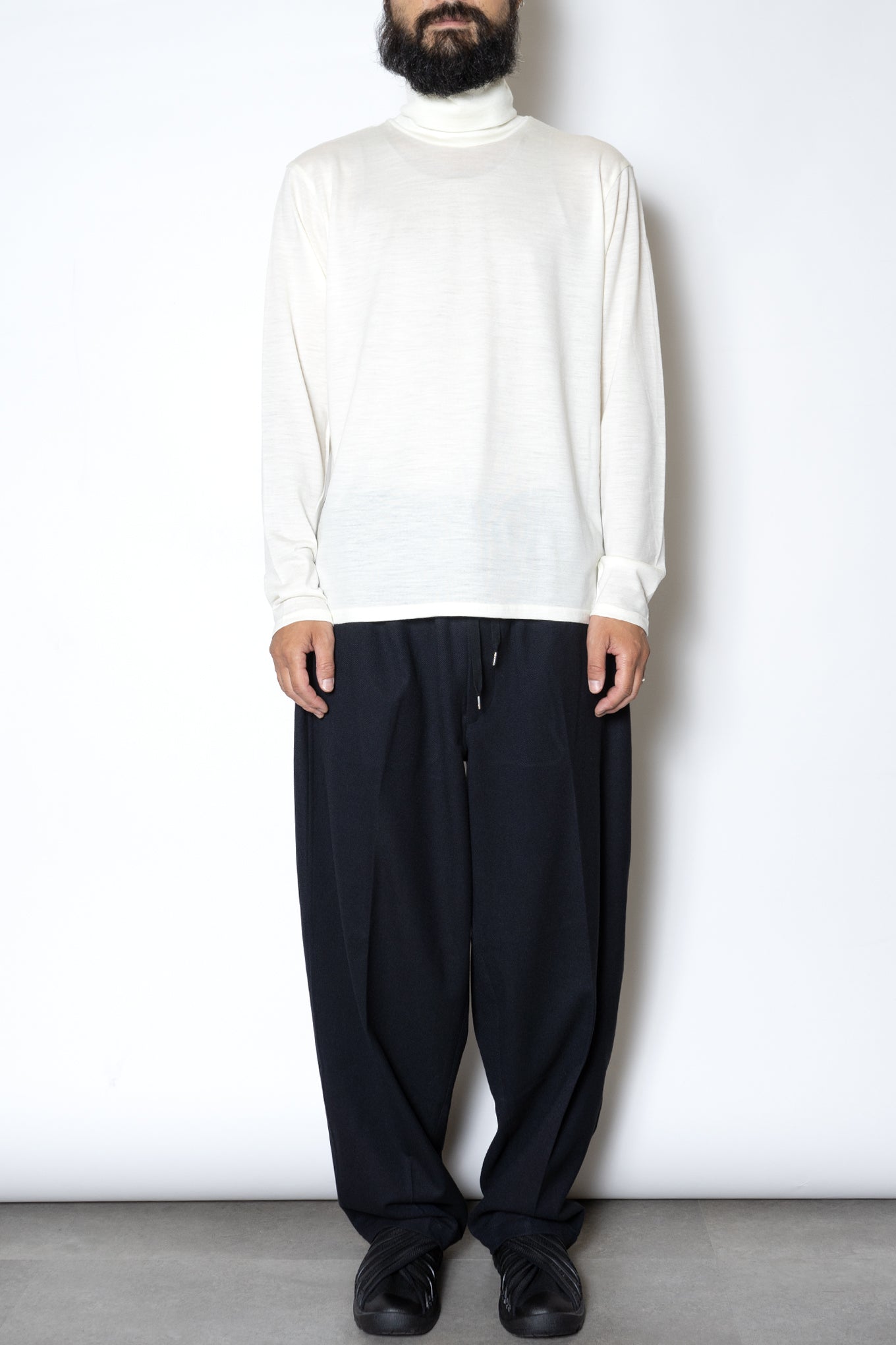 WASHABLE WOOL HIGH NECK SHIRT / OFF WHITE