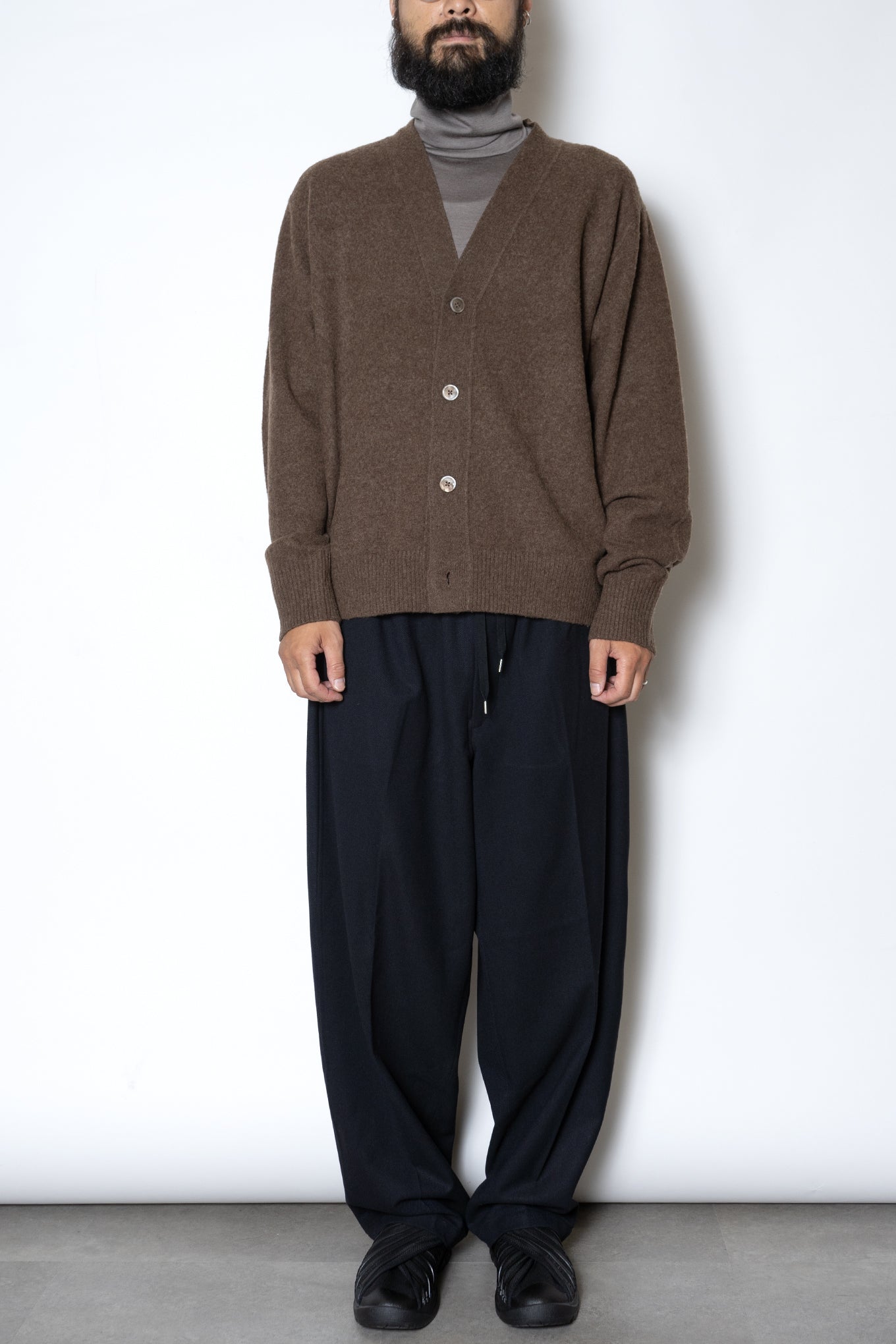 ONESIDE RAGLAN SLEEVE CARDIGAN / TOP BROWN