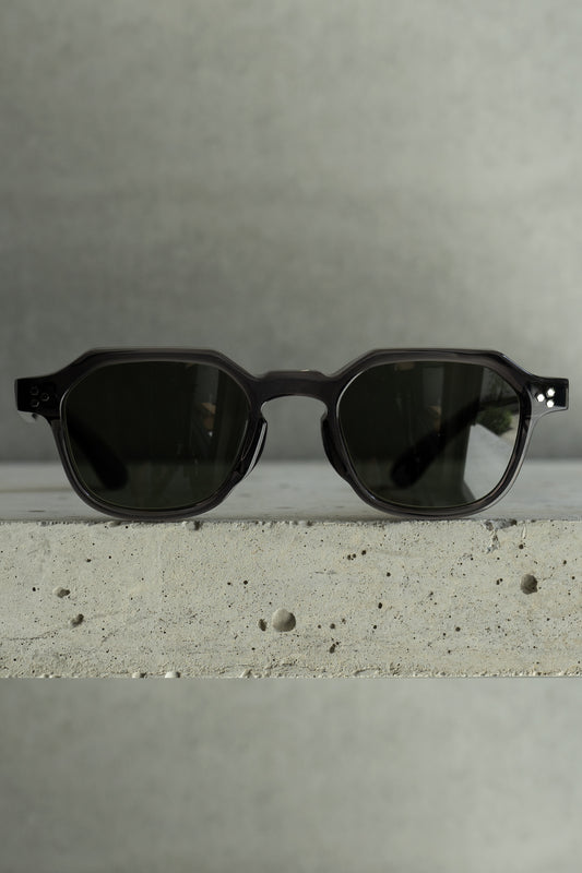 DJET / FRAME-SMOKE  LENS- BLACK