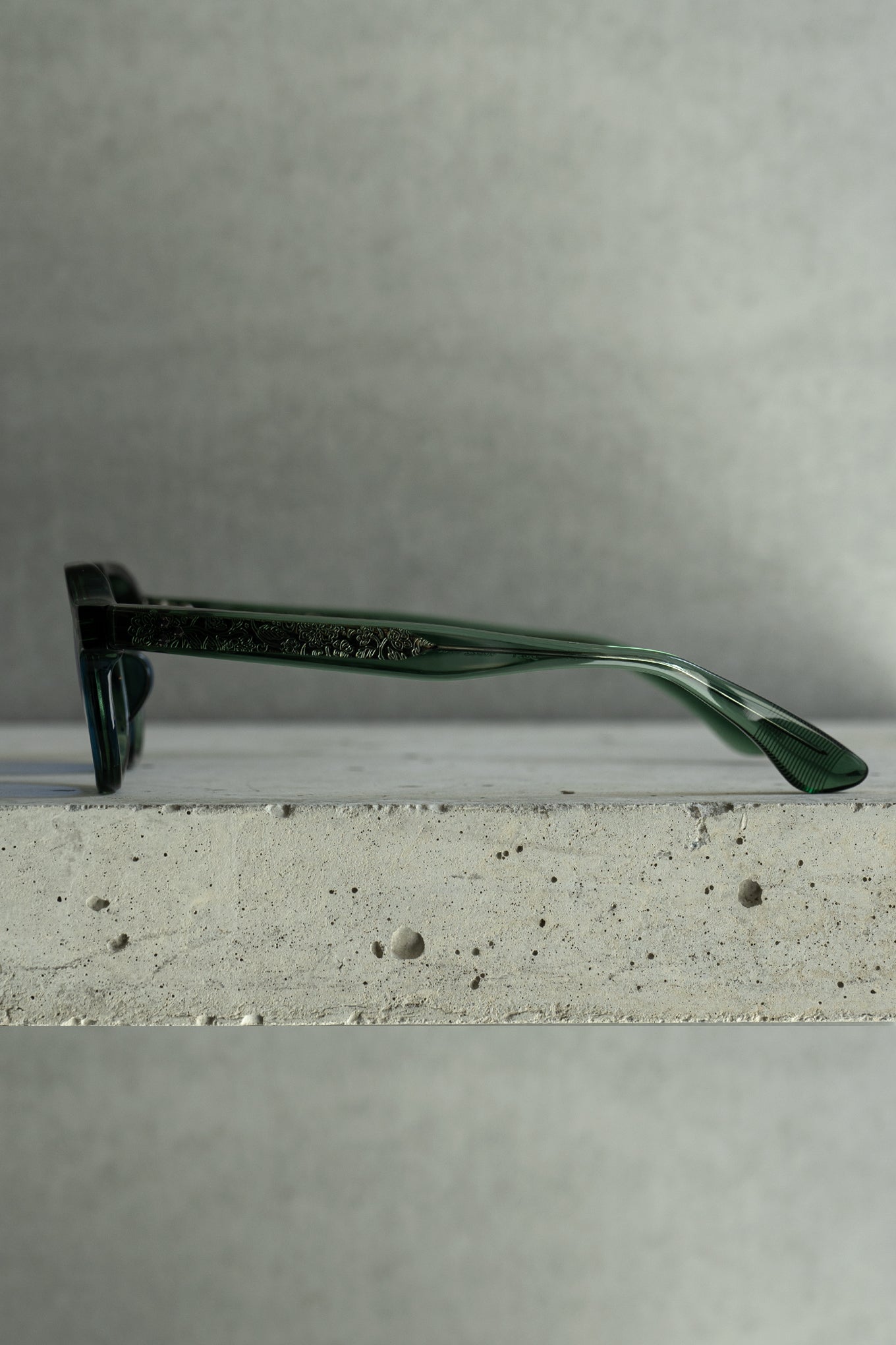 DJET / FRAME-GREEN LENS- NAVY