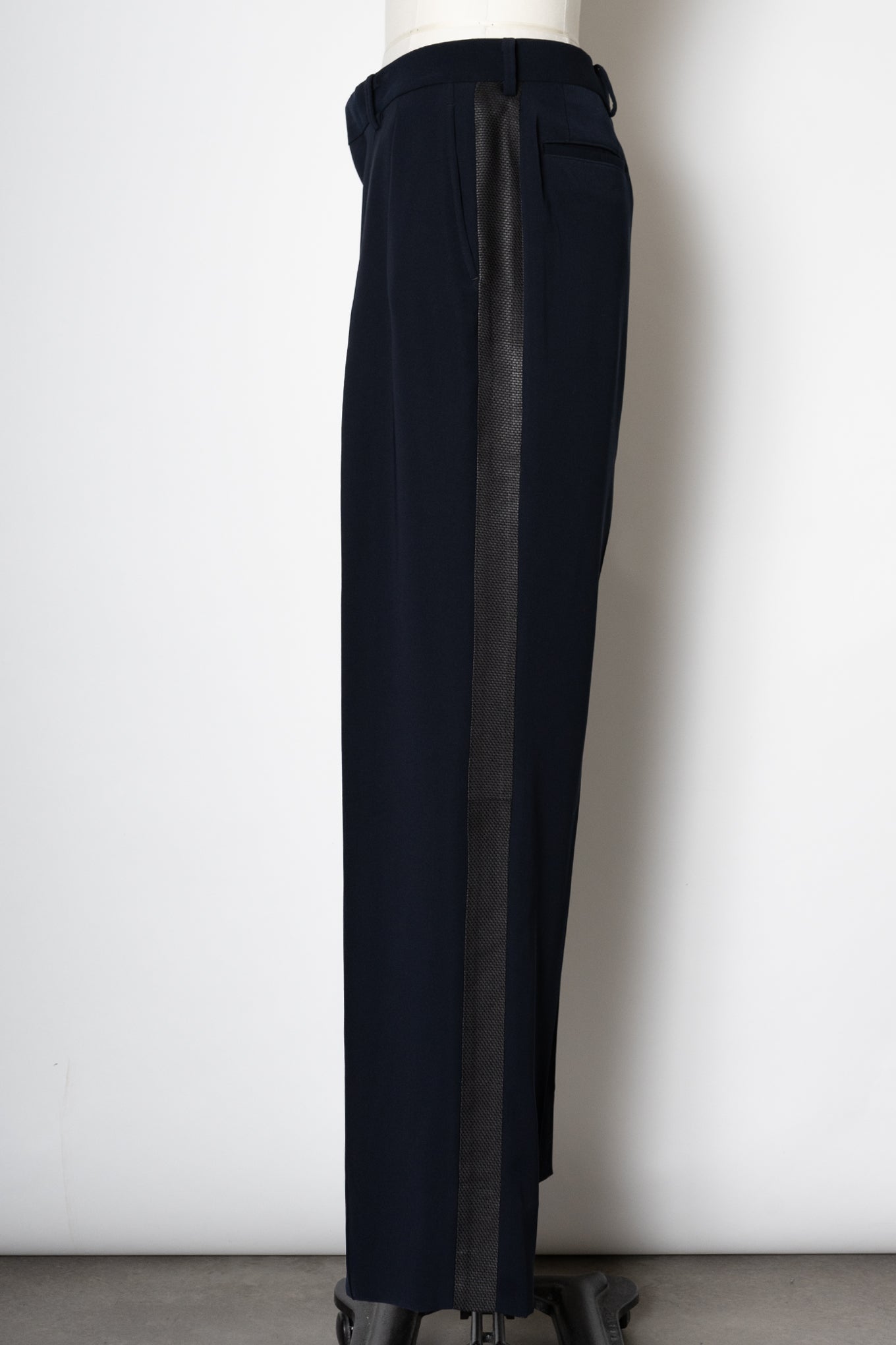 SIDE STRIPE TROUSERS / NAVY x BLACK