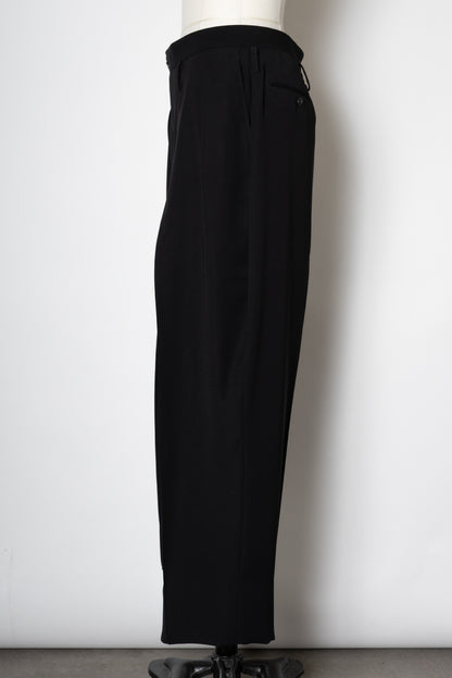 3-PLEATED TROUSERS / BLACK