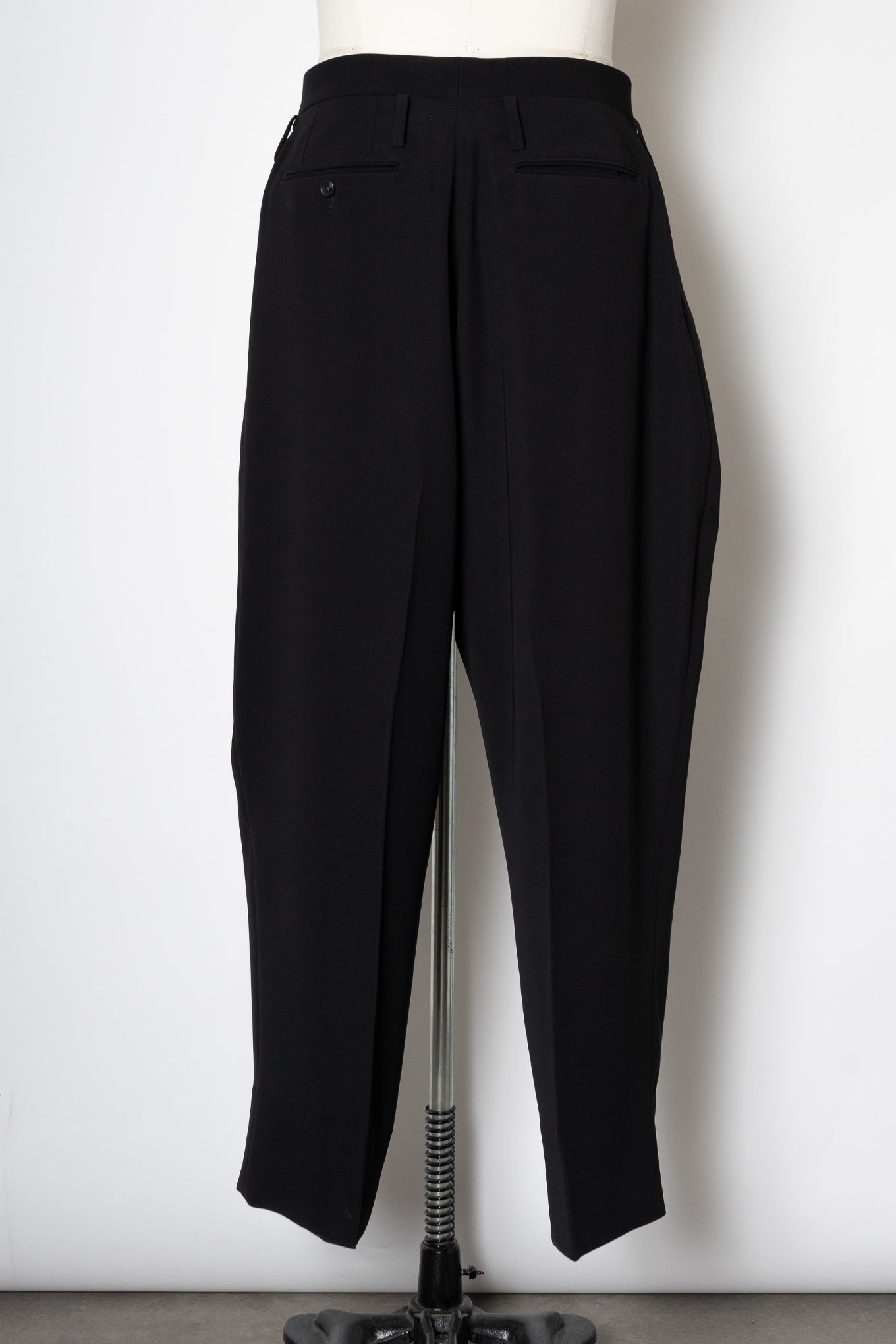 3-PLEATED TROUSERS / BLACK