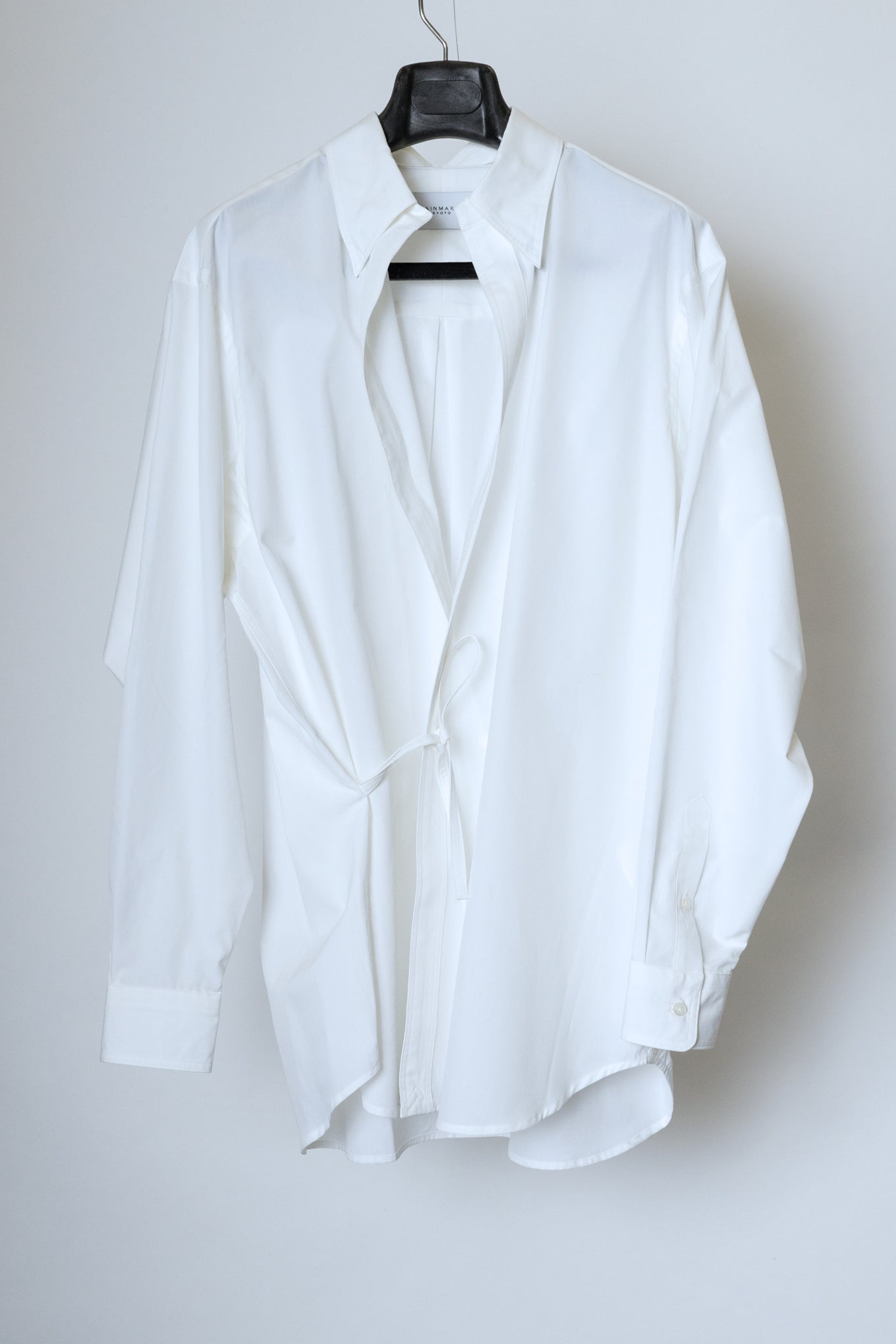 LONG POINT COLLAR DOUGI SHIRT / WHITE