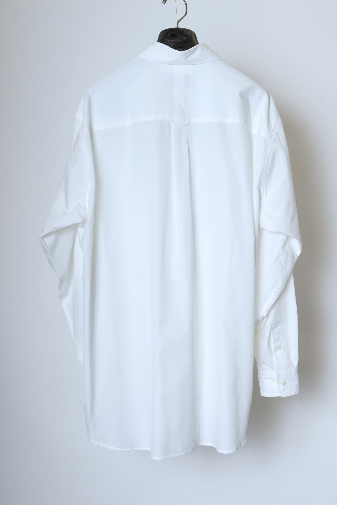 LONG POINT COLLAR DOUGI SHIRT / WHITE