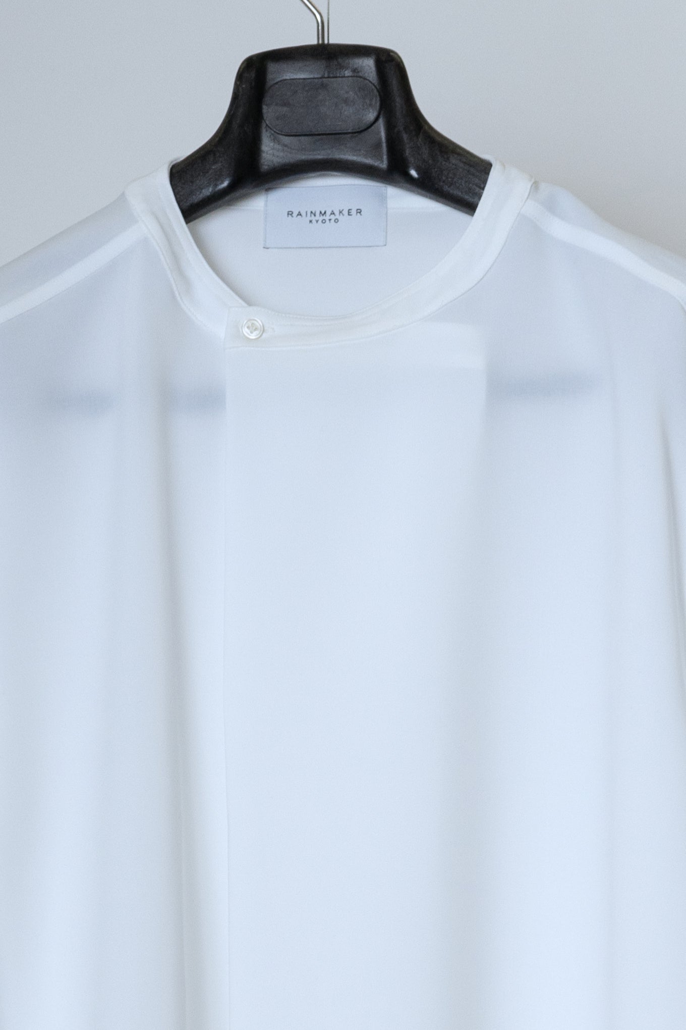 PLEATED SHIRT / WHITE