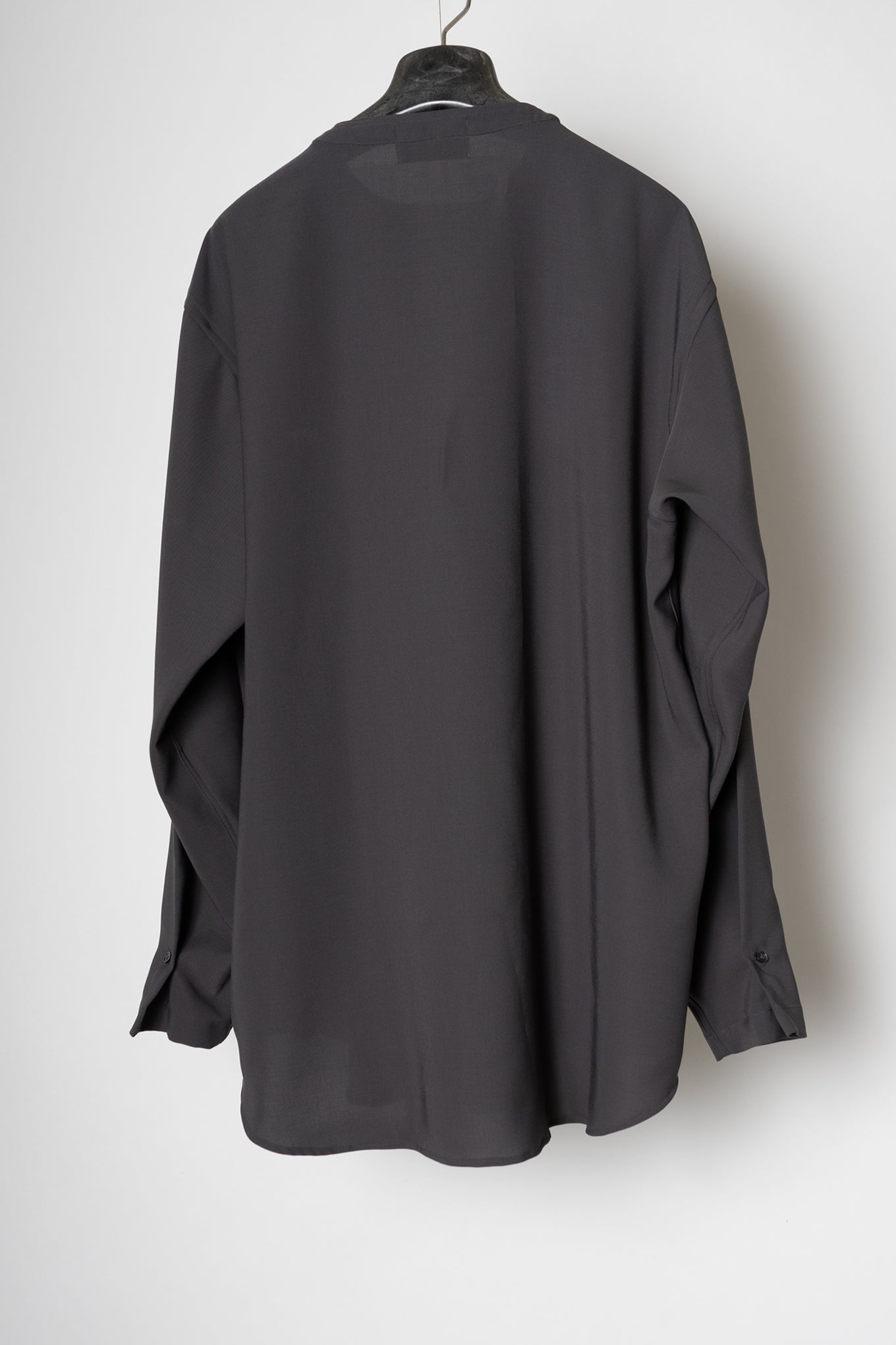 PLEATED SHIRT / CHARCOAL – RAINMAKER KYOTO