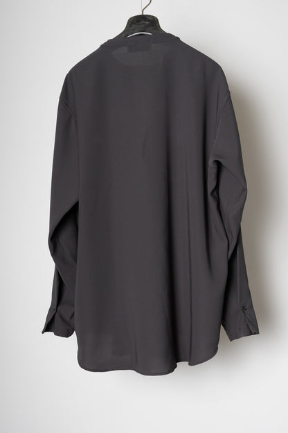 PLEATED SHIRT / CHARCOAL