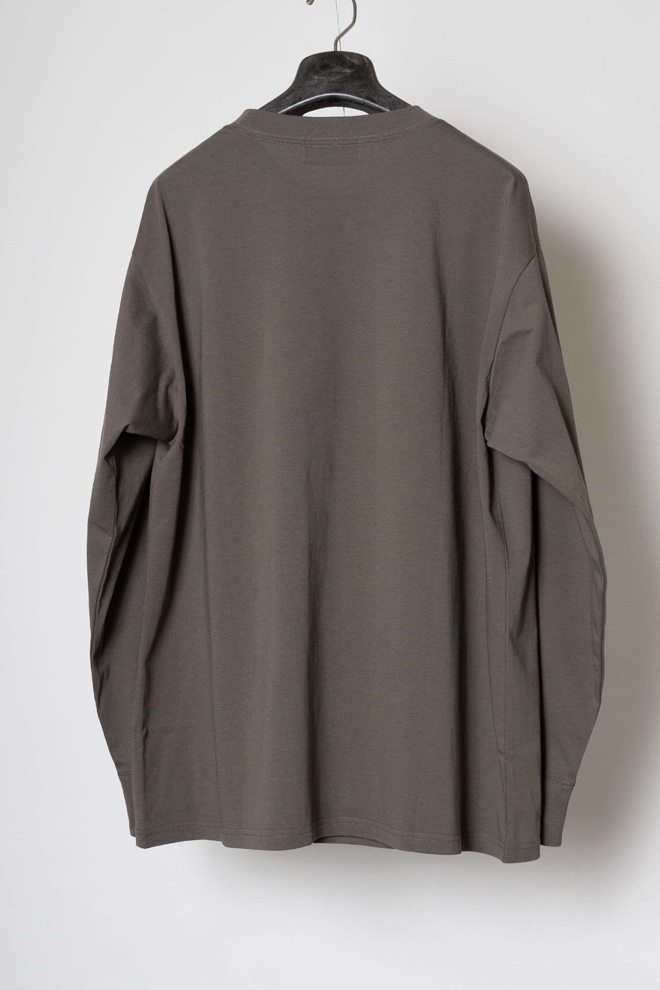 CREW-NECK LONG T-SHIRT / TAUPE