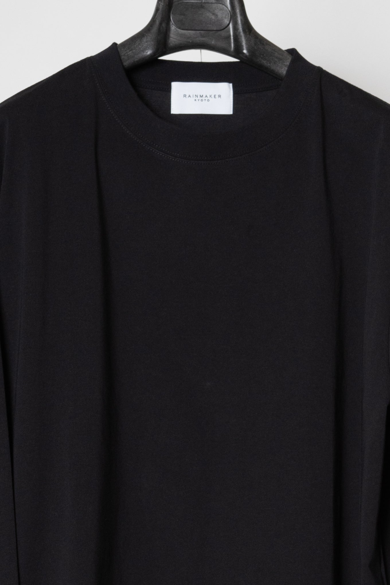 CREW-NECK LONG T-SHIRT / BLACK