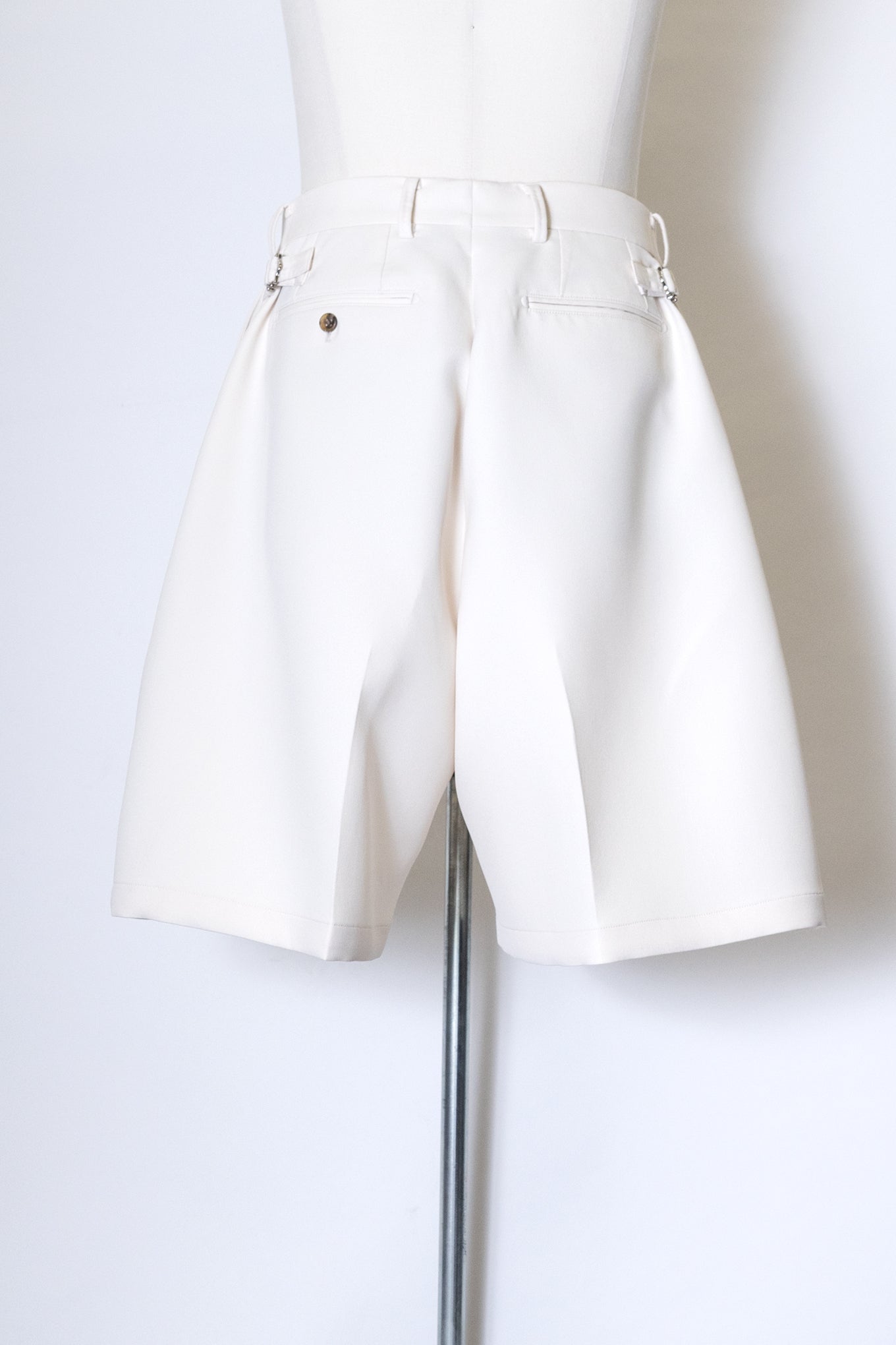 TRIPLE CLOTH HAKAMA SHORTS / IVORY