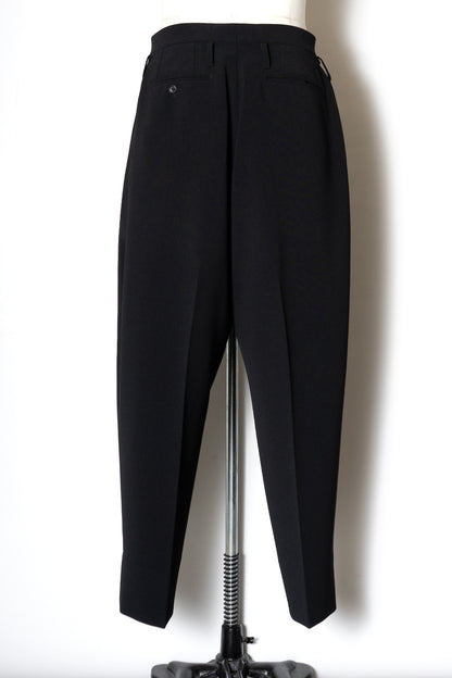 DOUBLE CLOTH 3-PLEATED TROUSERS / BLACK