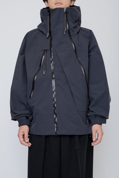 BREATHABLE WATERPROOF MOUTAIN PARKA / BLACK