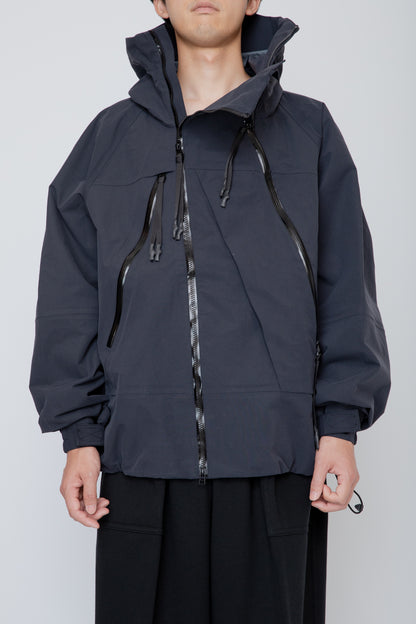 BREATHABLE WATERPROOF MOUTAIN PARKA / BLACK