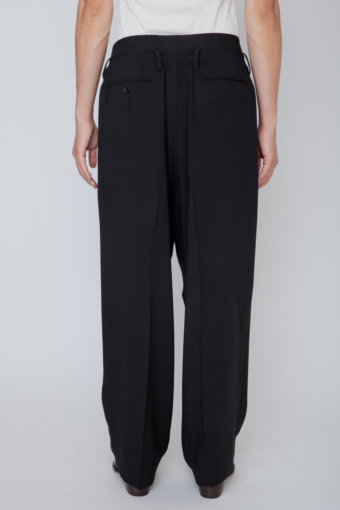 MELANGE TWILL 3-PLEATED TROUSERS / BLACK