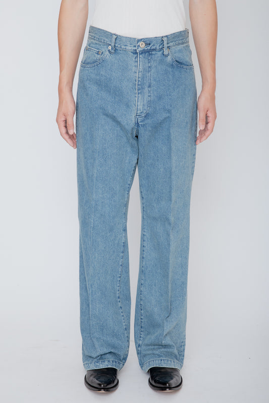 DENIM SEMI FLARED TROUSERS / LIGHT INDIGO