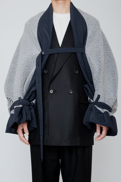 BLANKET MANTLE / GRAY